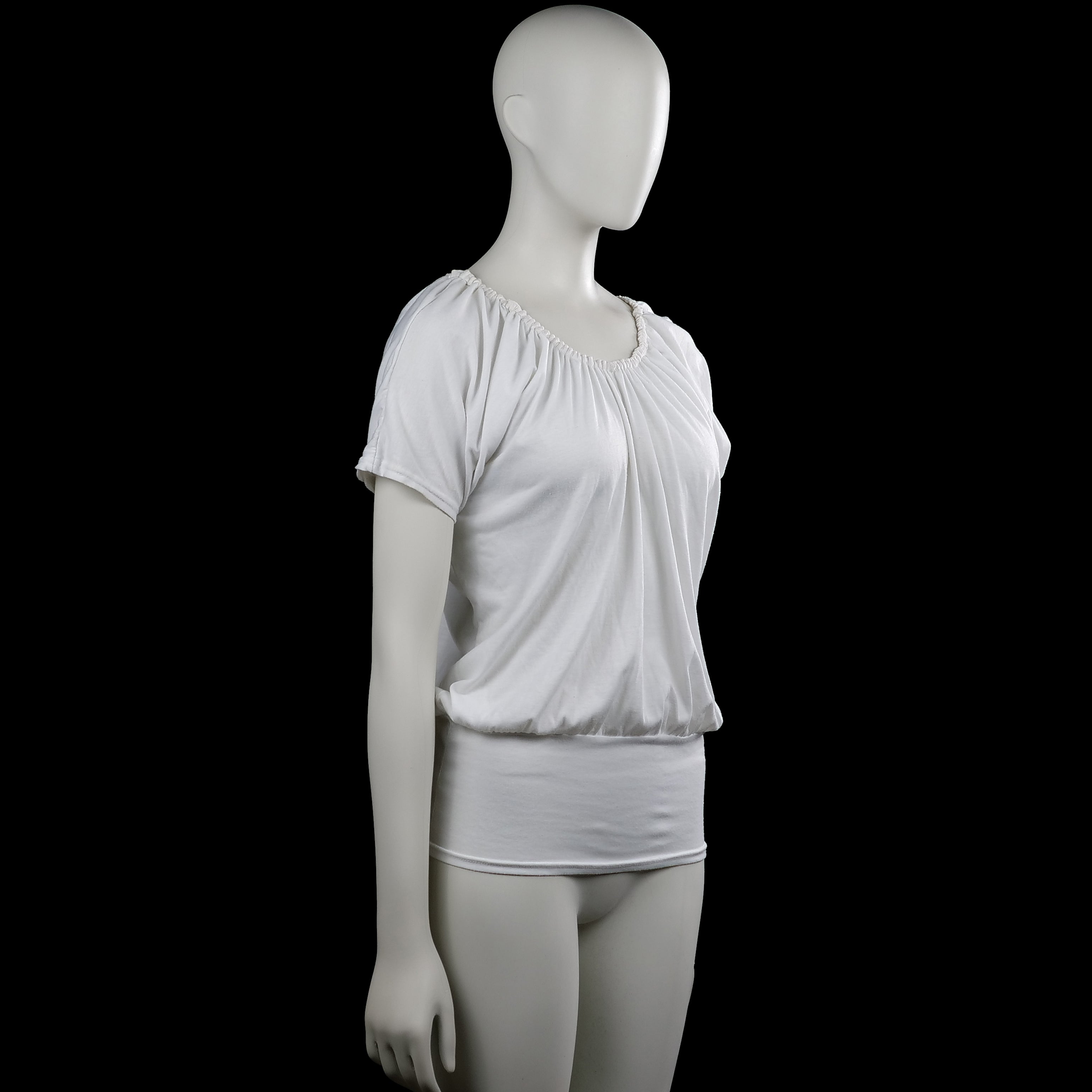 T-shirt - White - Size M