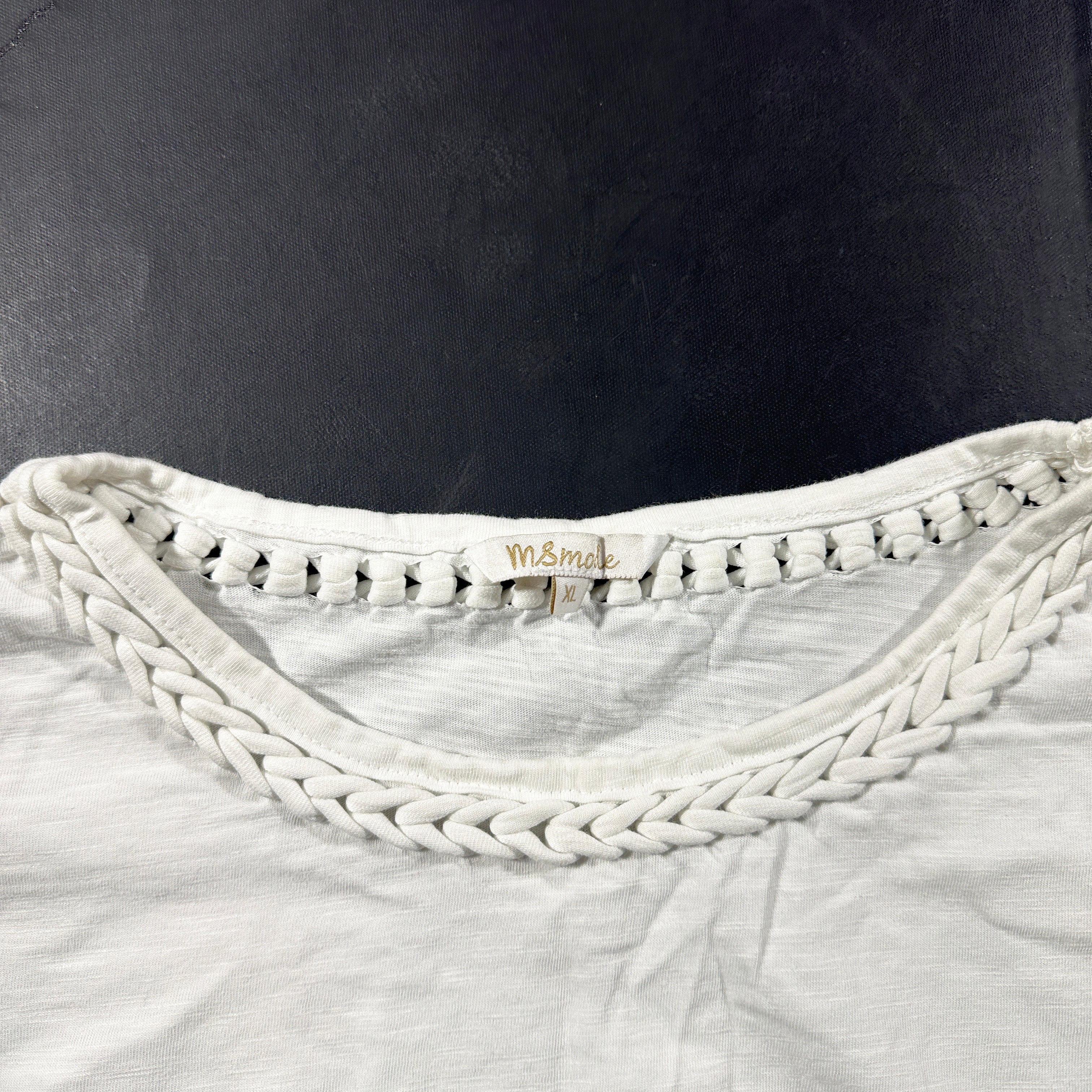 T-shirt - White - Size XL