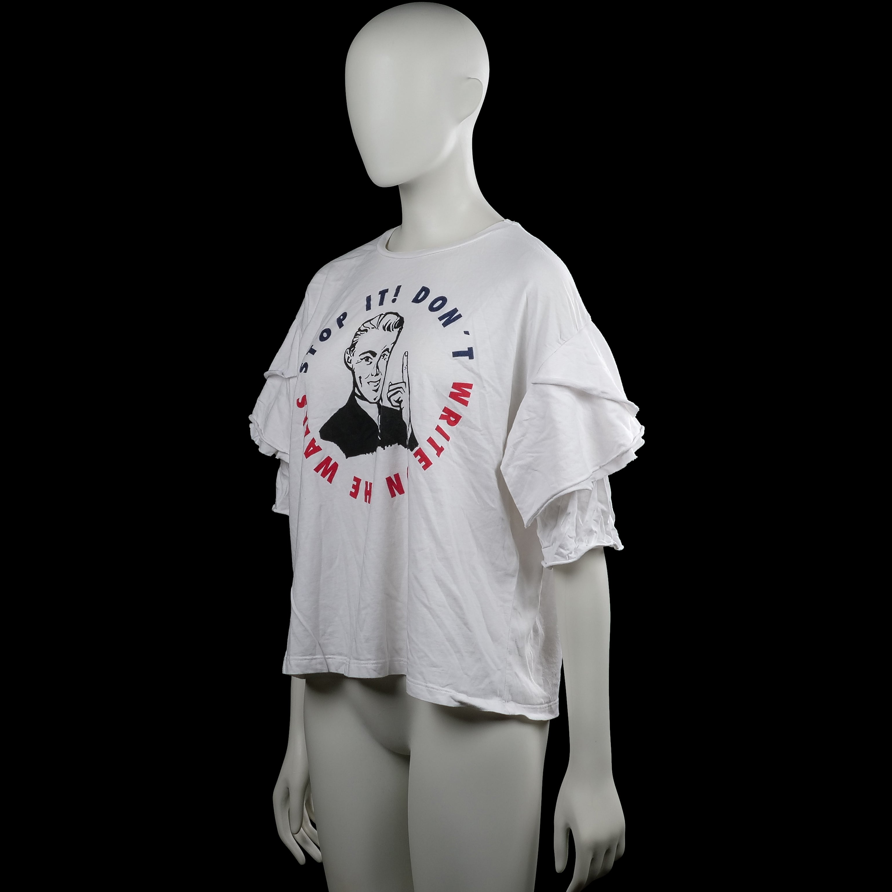 T-shirt - White - Size M