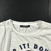 T-shirt - White - Size M