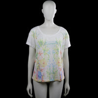 Licente - T-shirt - White & Multicolored - Size XL - White short-sleeve top with a scoop neckline and a multicolored botanical print on the front. Curved hem with plain sleeve cuffs.