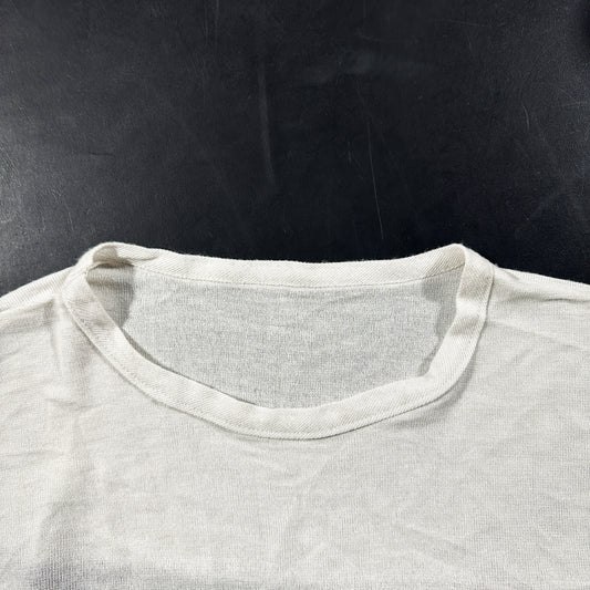 T-shirt - White & Black - Size L
