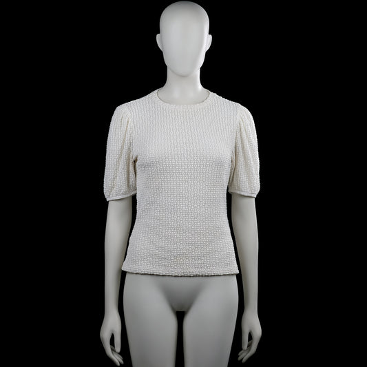 Cotton Club - T-shirt - Ivory - Size S - Ivory solid top with a round neckline and short puff sleeves. Straight hem and plain sleeve cuffs.