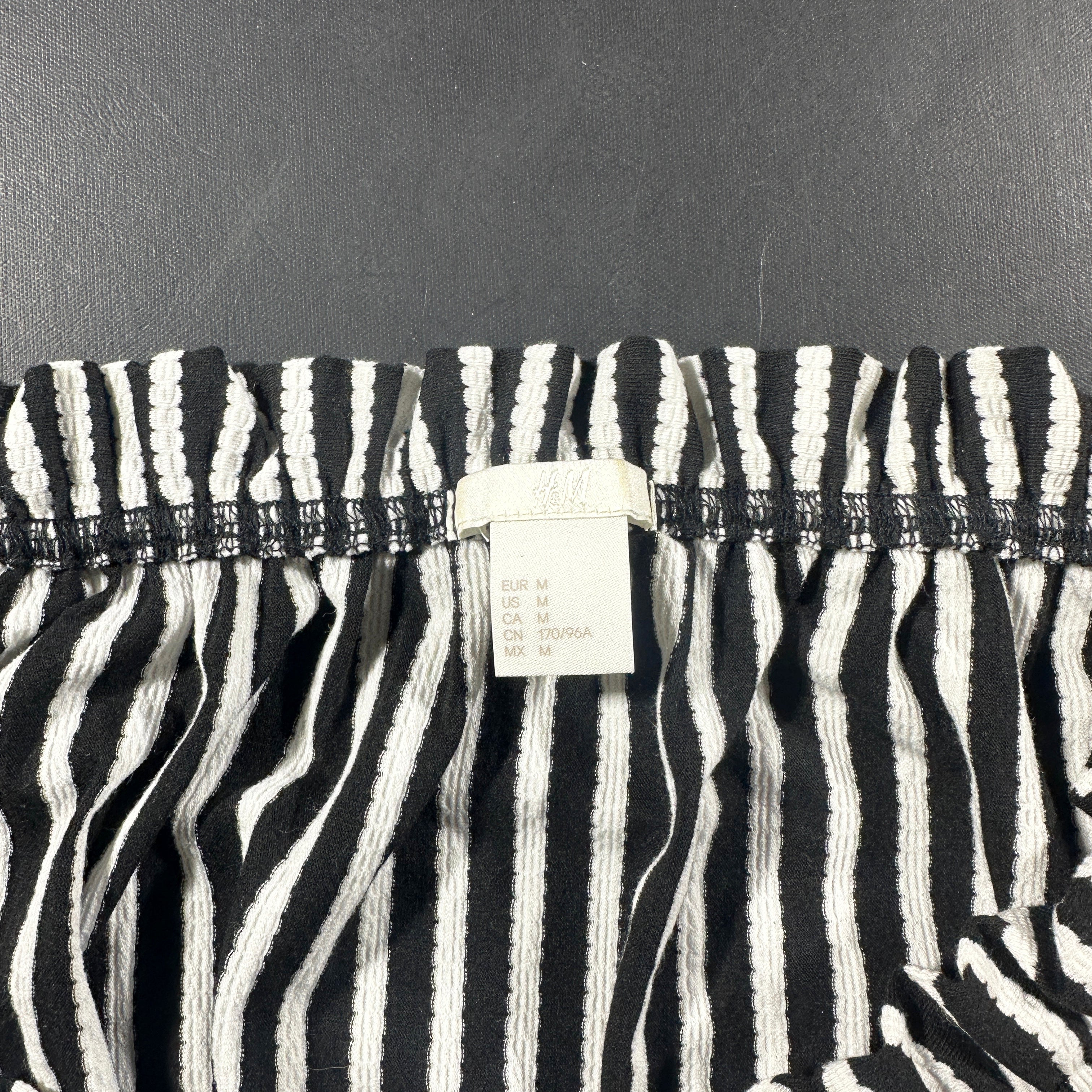 Blouse - Black & White - Size M