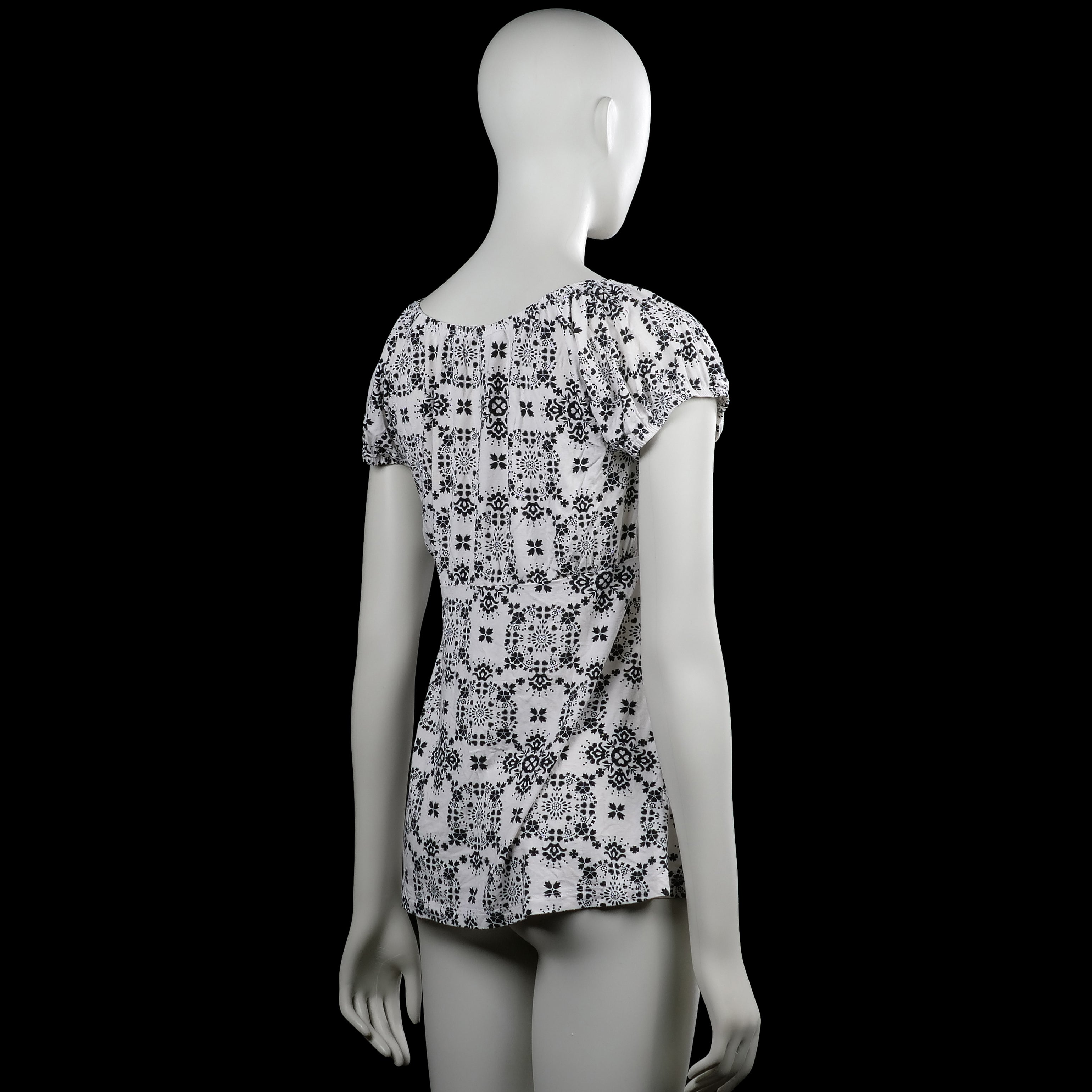 Blouse - White & Black - Size M