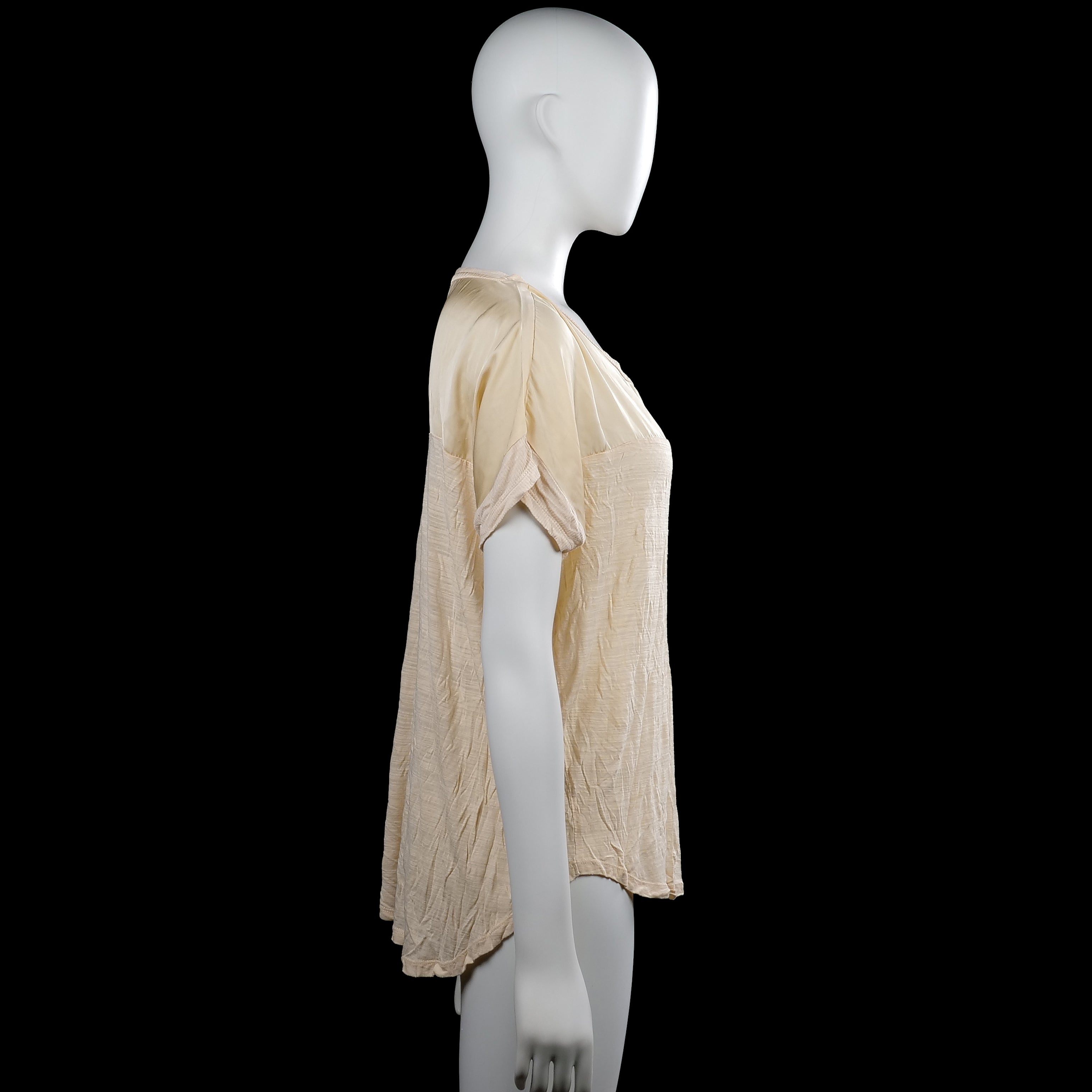 T-shirt - Beige & Ivory - Size L
