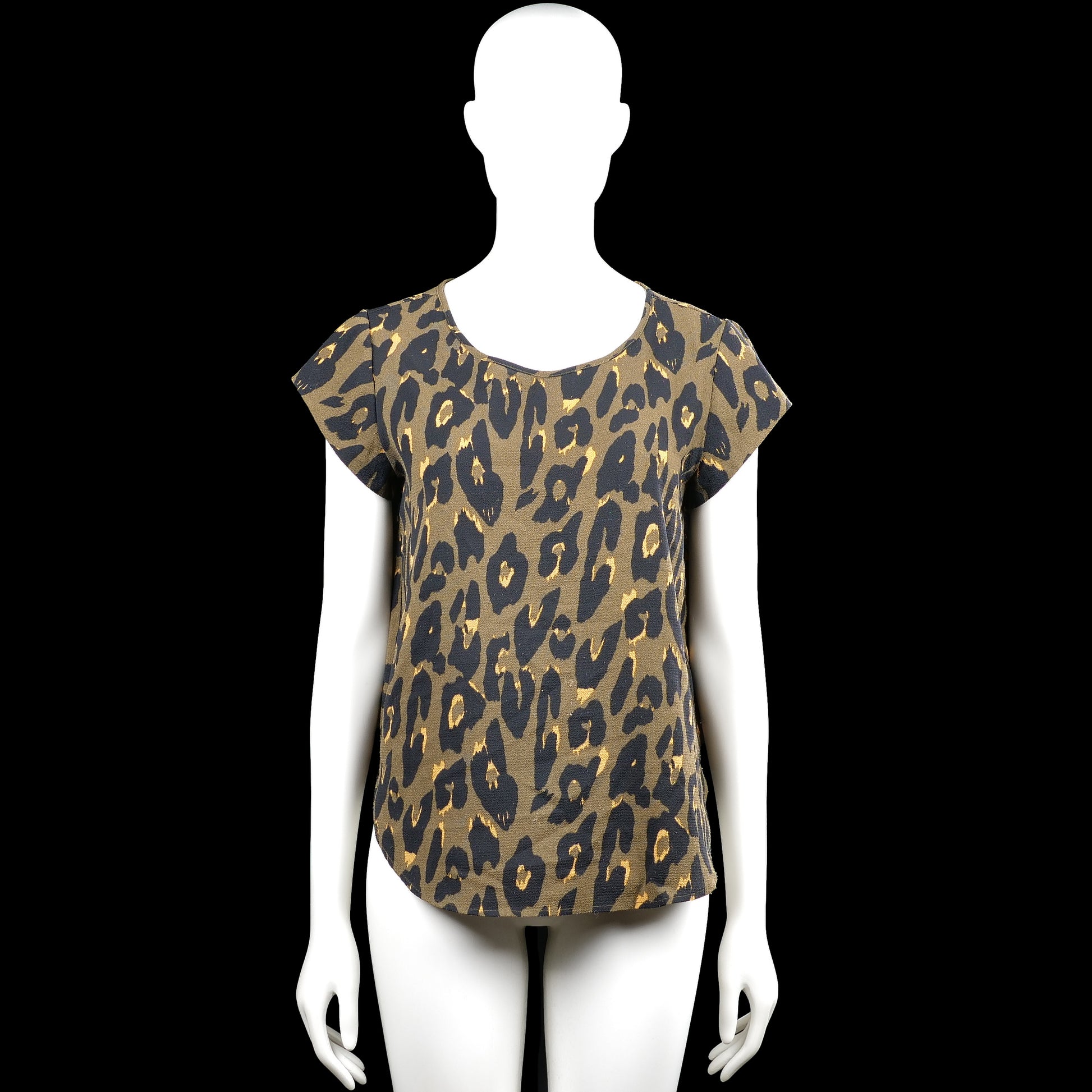 Only - T-shirt - Olive & Black - Size 38 - Olive and black leopard-print top with a scoop neck and short sleeves. Curved hem and a visible back zipper closure at the upper center.
