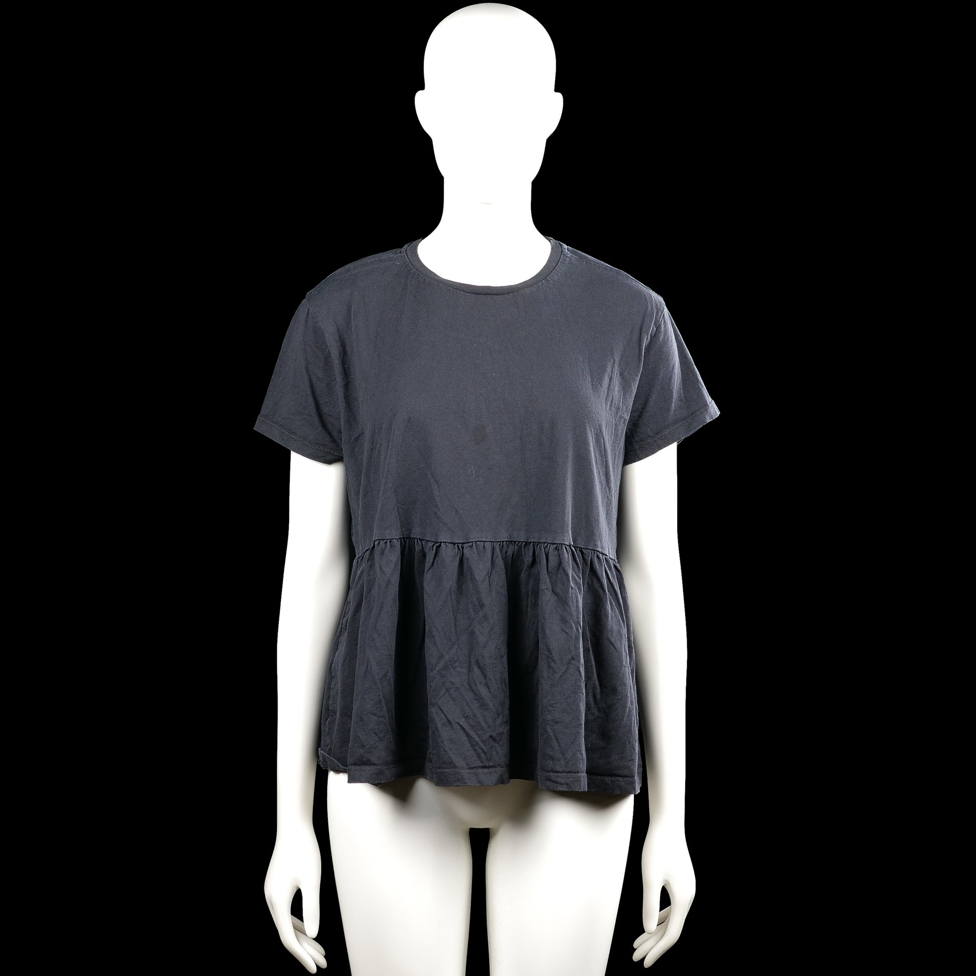 157 - Tunic - Dark Gray - Size M - Dark gray solid top with a round neck and short sleeves. Features a gathered ruffle hem and plain cuffs.