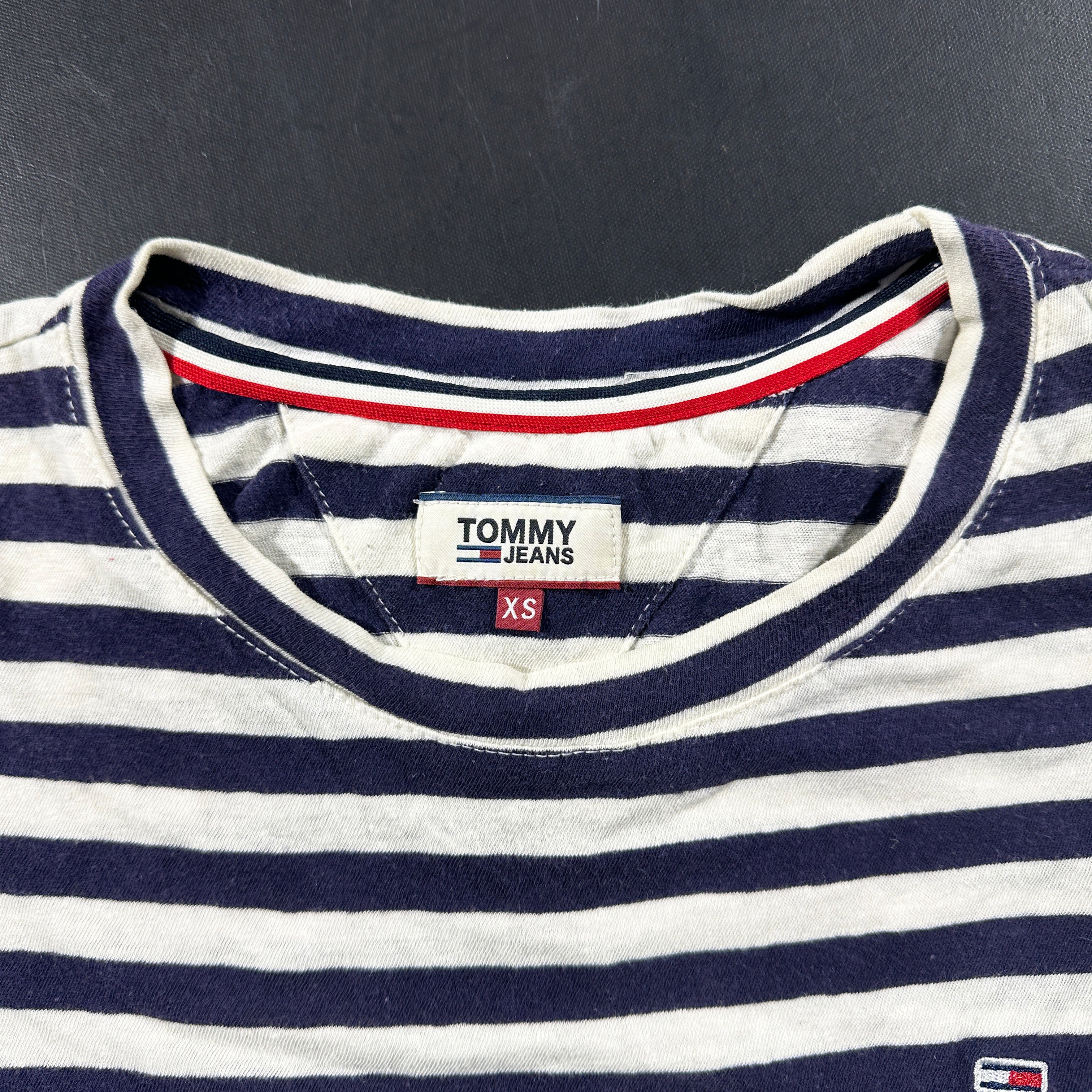 T-shirt - White & Navy - Size XS