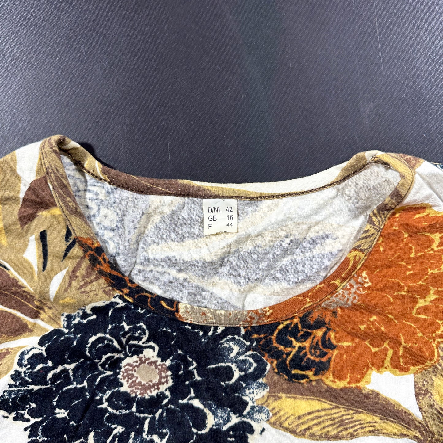 T-shirt - Multicolored - Size 42