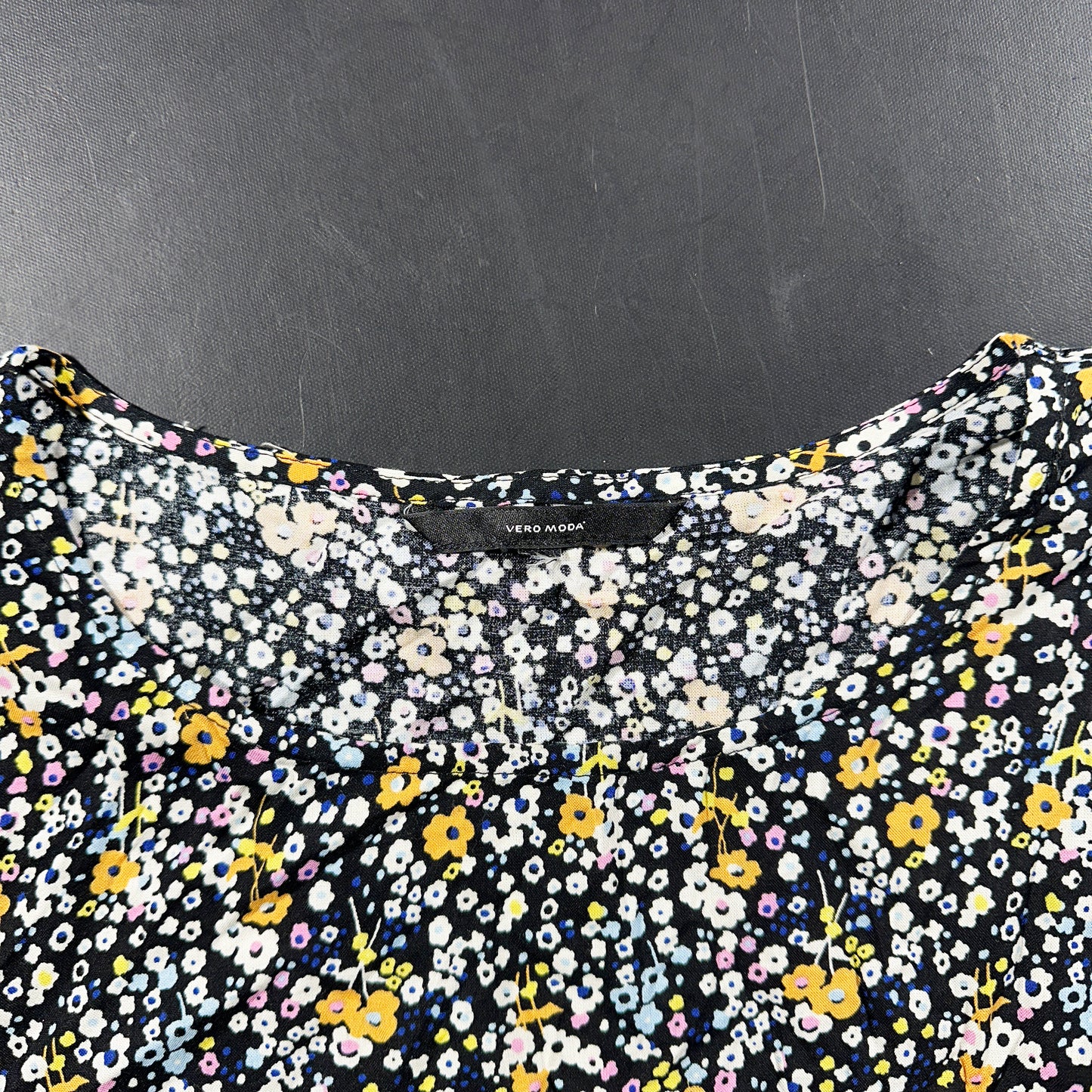 T-shirt - Multicolored - Size L