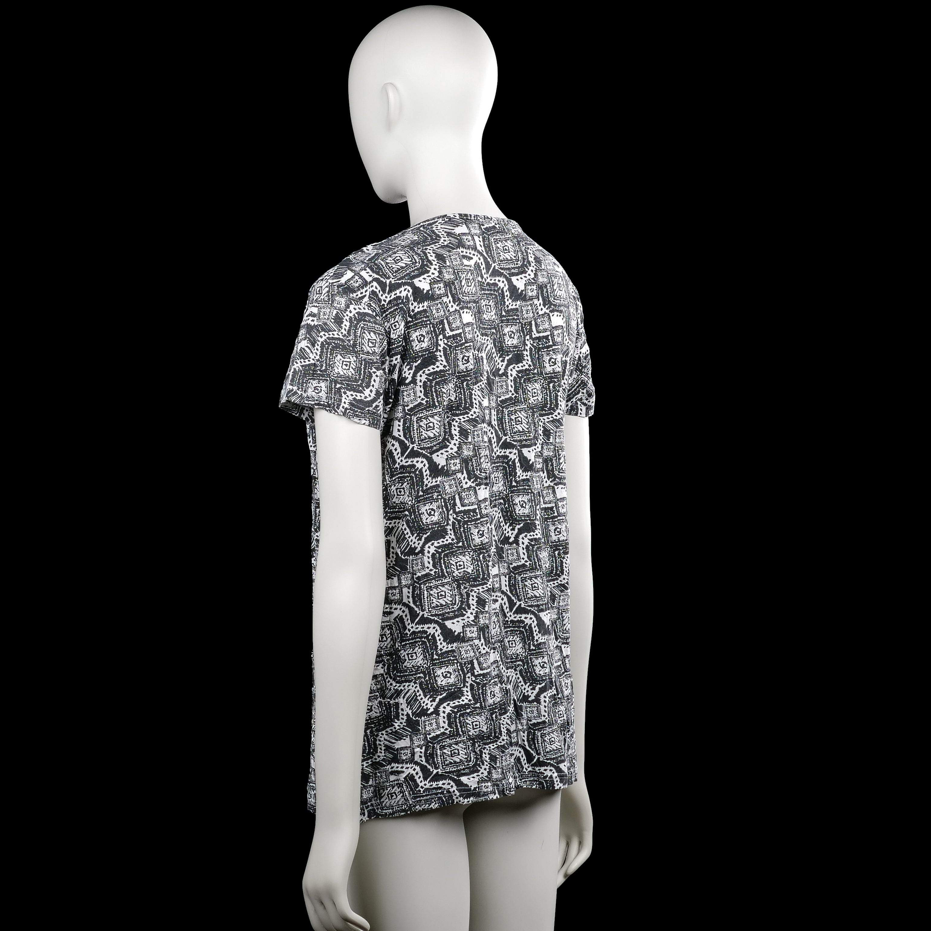 T-shirt - Black & White - Size L