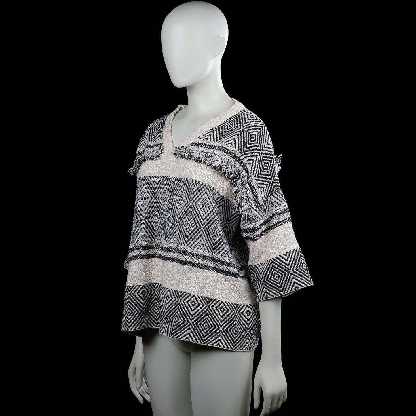 Sweater - Ivory & Black - Size L