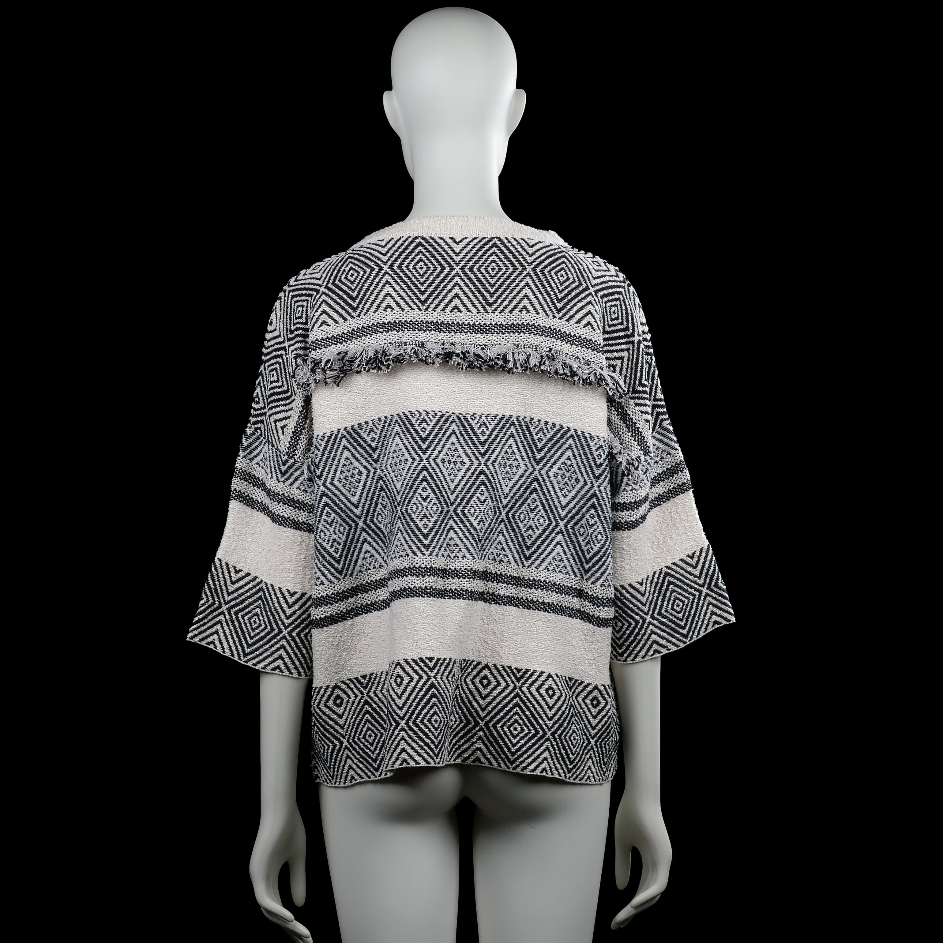 Sweater - Ivory & Black - Size L