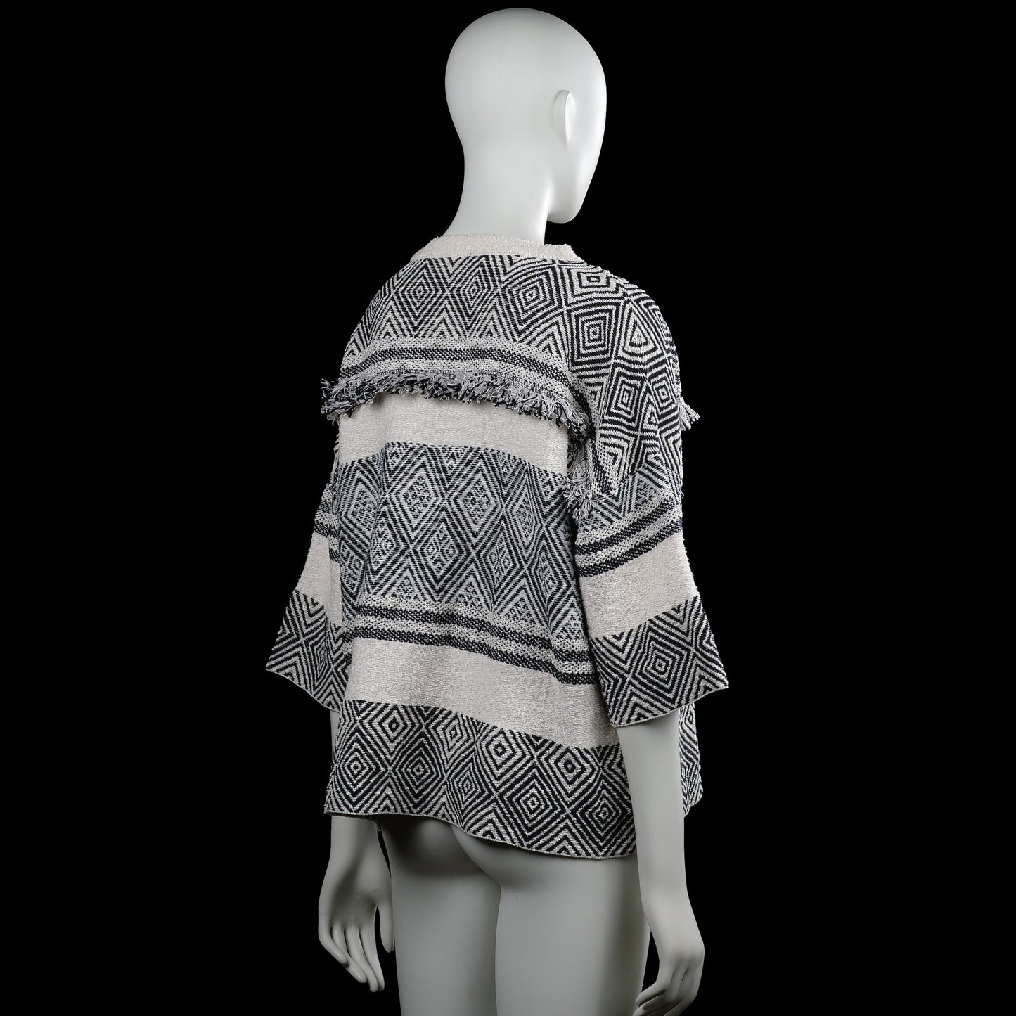 Sweater - Ivory & Black - Size L