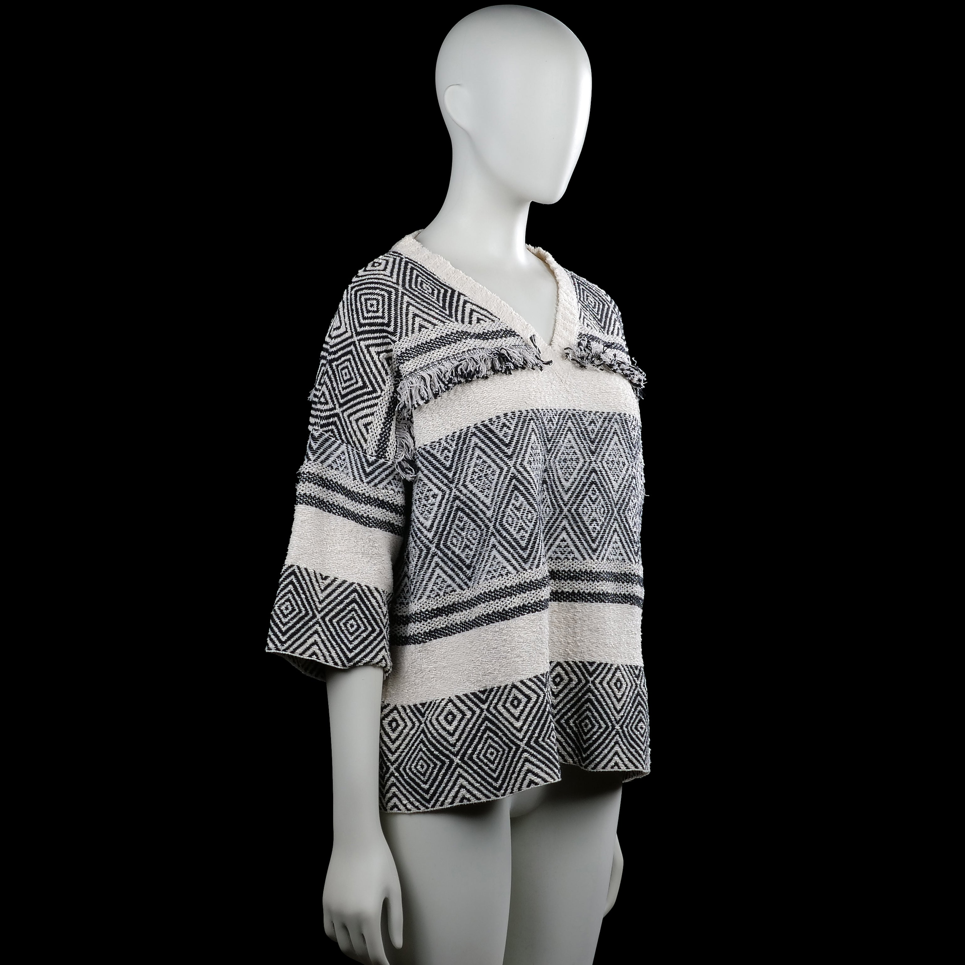 Sweater - Ivory & Black - Size L