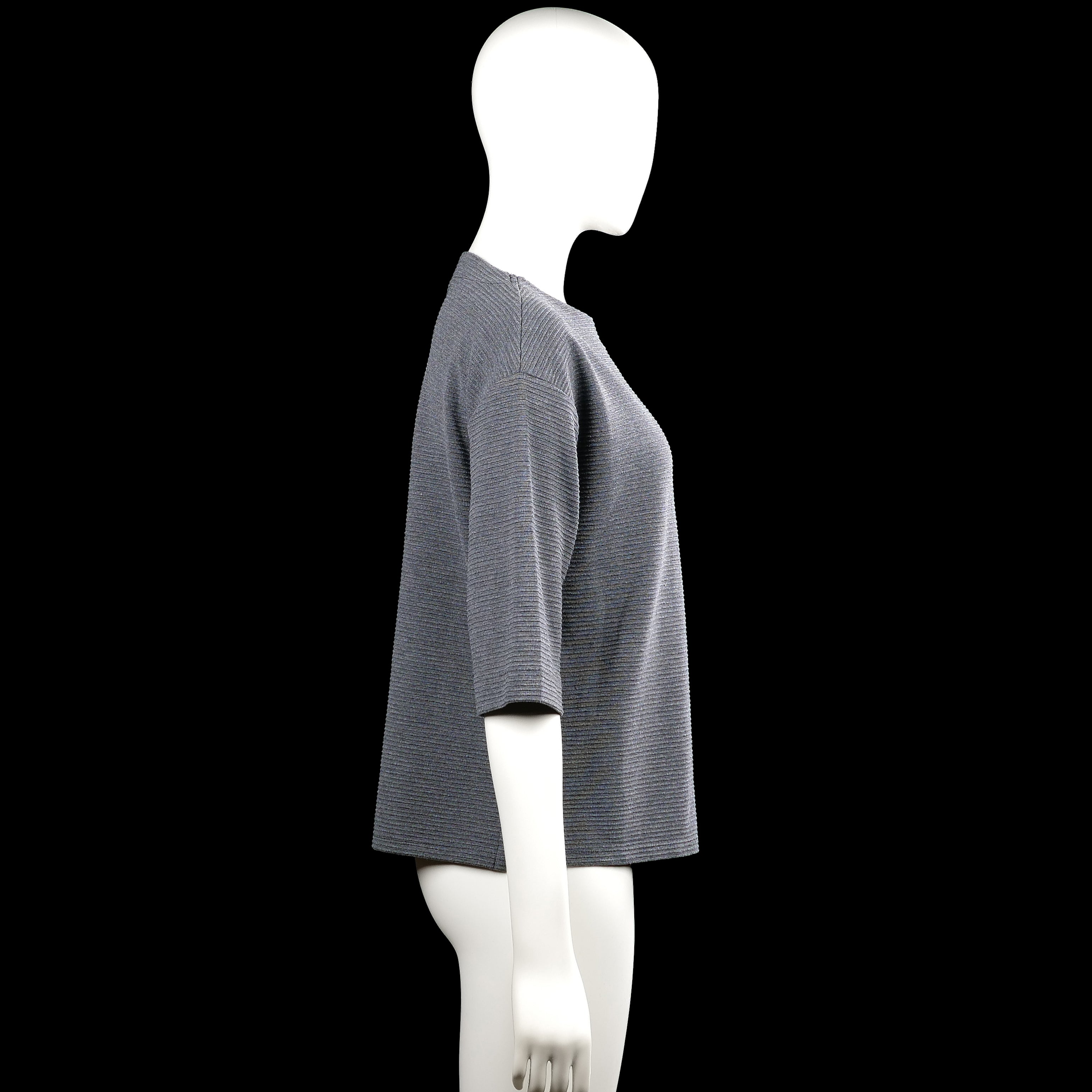 T-shirt - Gray - Size S