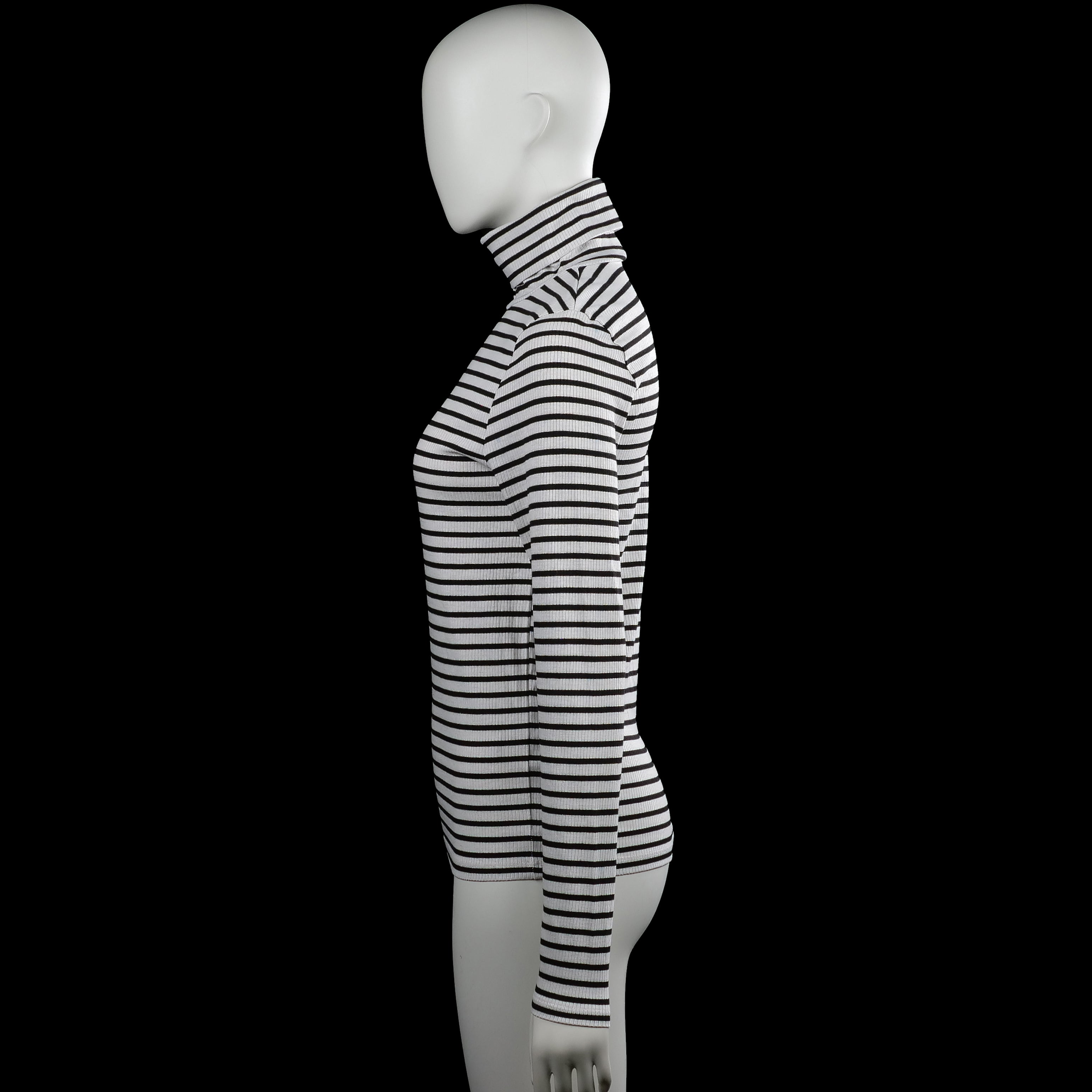 Turtleneck - White & Black - Size M