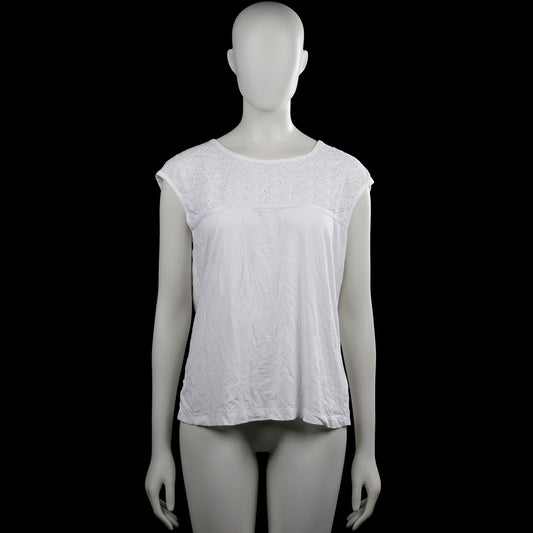 Park Lane - T-shirt - White - Size 38 - White sleeveless top with a round neckline and straight hem. Features a keyhole opening with a small button at the back yoke.