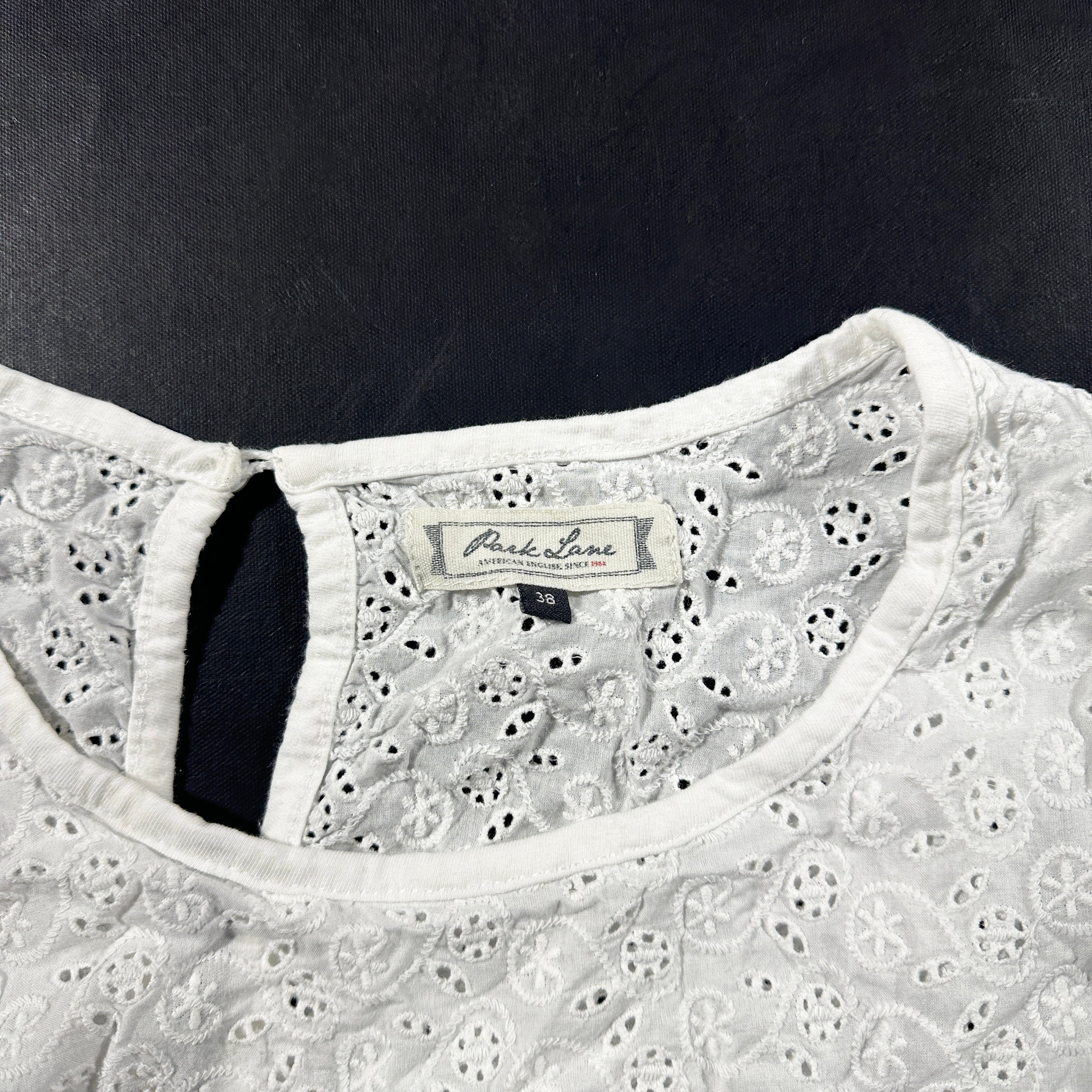 T-shirt - White - Size 38