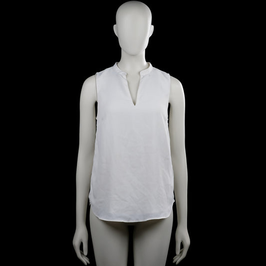 H&M - Blouse - White - Size 34 - White solid sleeveless top with a split V-neckline. Curved hem with side slits.