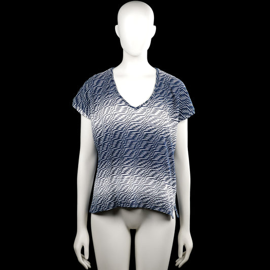 Zara trafaluc - T-shirt - Navy & White - Size L - Navy and white printed top with a V-neck and short sleeves. Straight hem with small side slits.