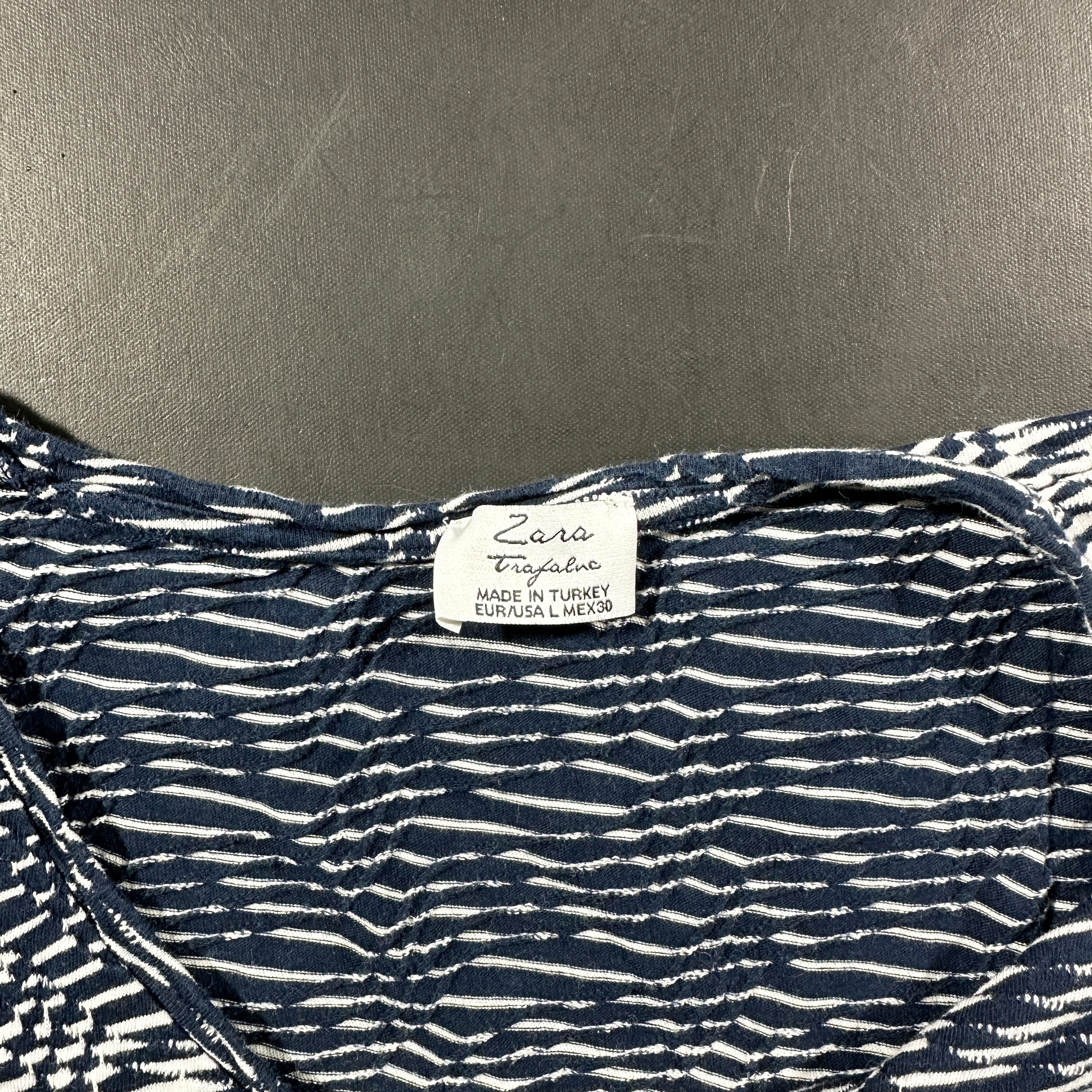 T-shirt - Navy & White - Size L