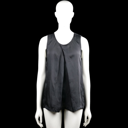 Vero Moda - Tank top - Black - Size M - Black solid sleeveless top with a round neckline and a front pleat detail. Straight hem with no visible closure.