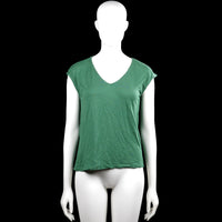Anna field - T-shirt - Forest Green - Size S - Forest green solid top with a V-neck and short sleeves. Straight hem with no visible closures.