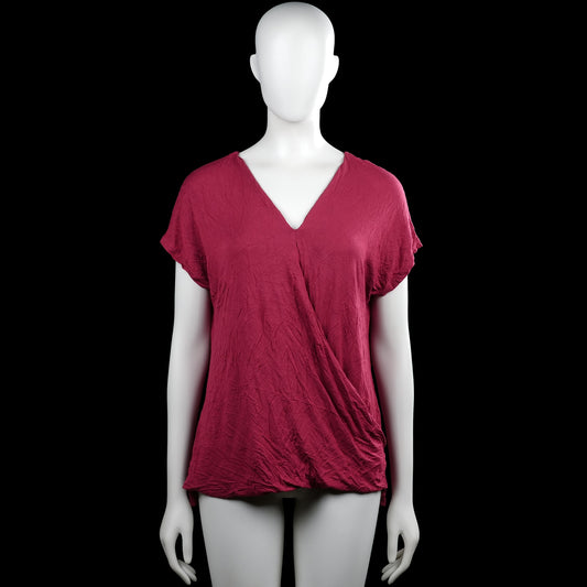 Ql - Blouse - Burgundy - Size M - Burgundy solid top with a V-neckline and short sleeves. Features plain cuffs and a straight hem.