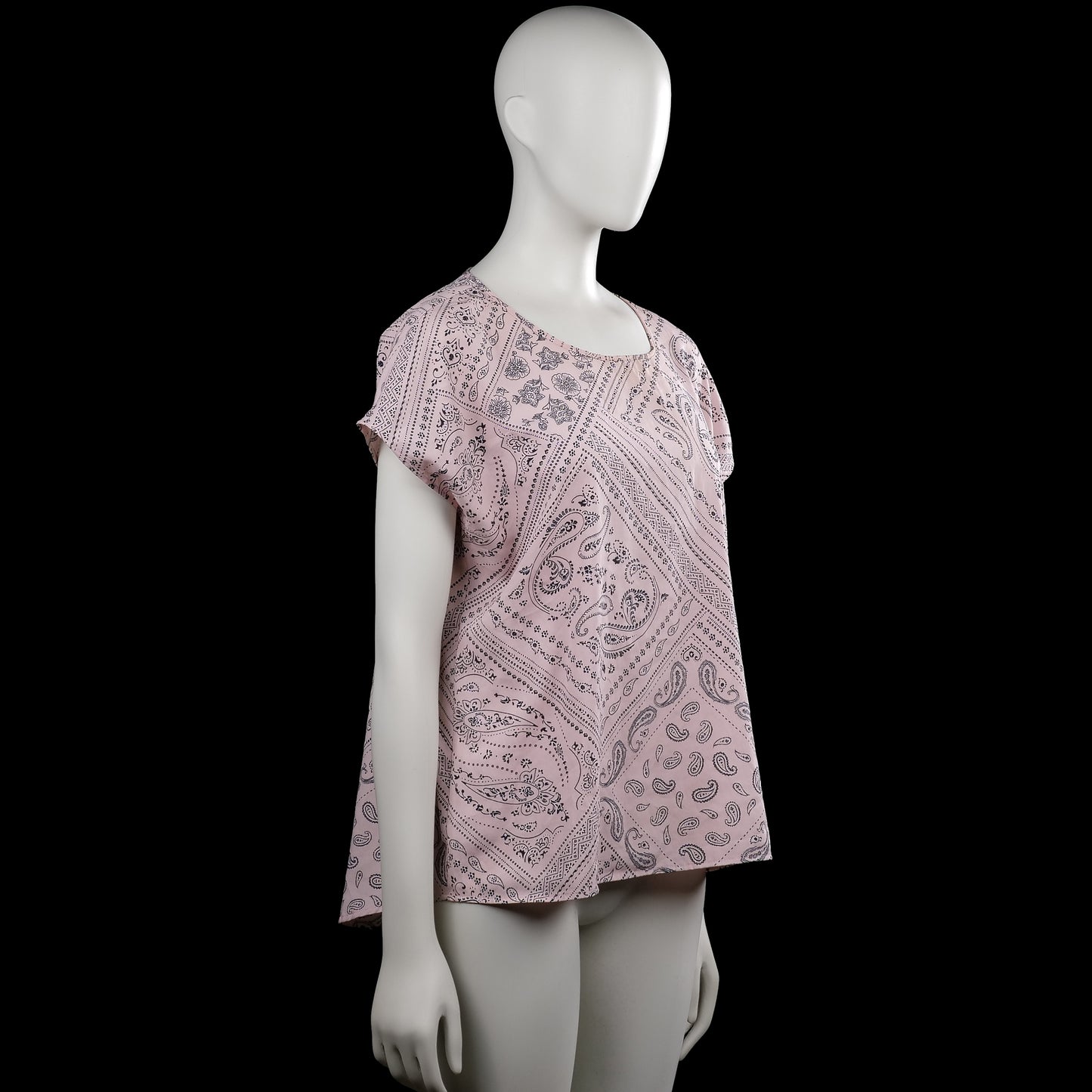 T-shirt - Light Pink & Black - Size 42