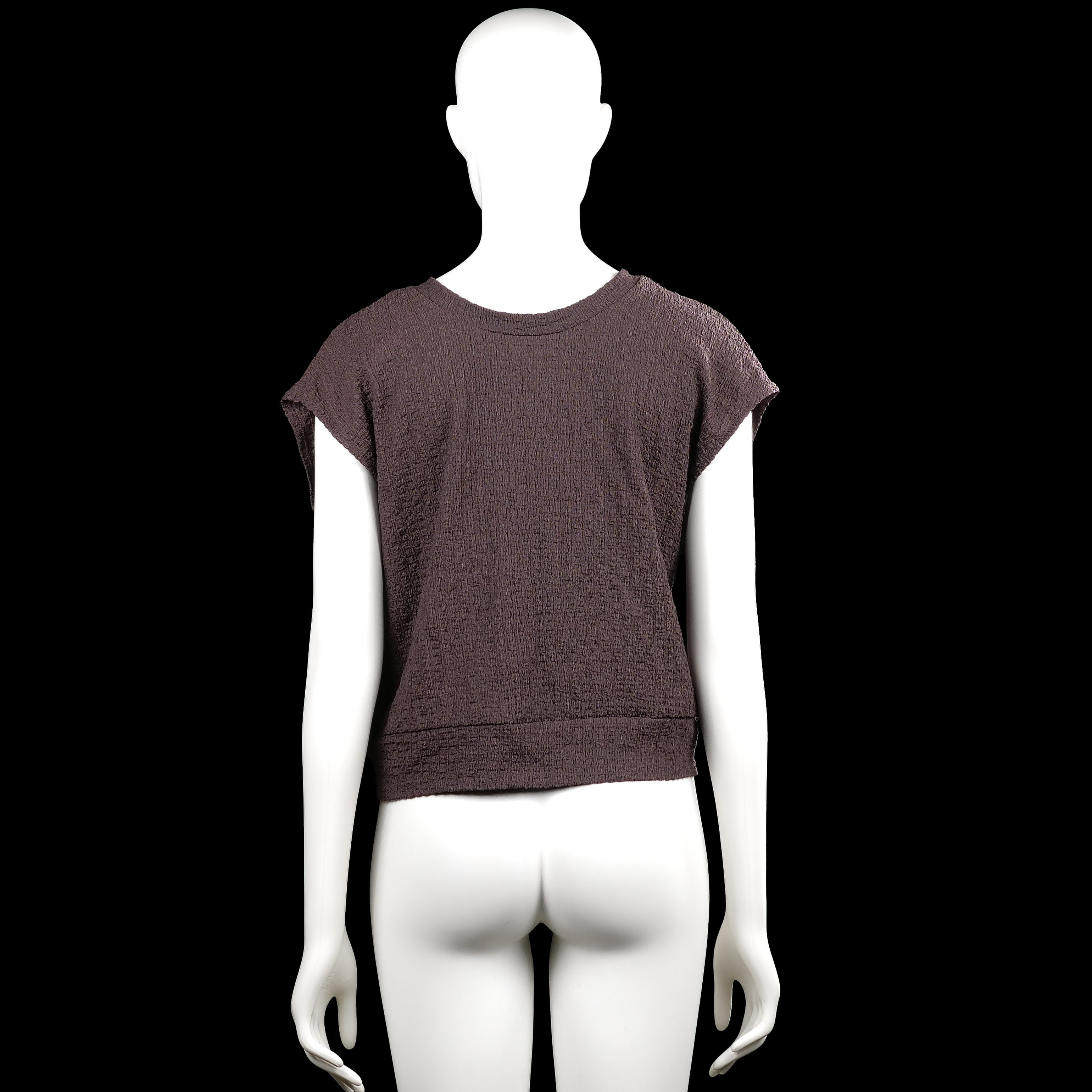 T-shirt - Brown - Size M