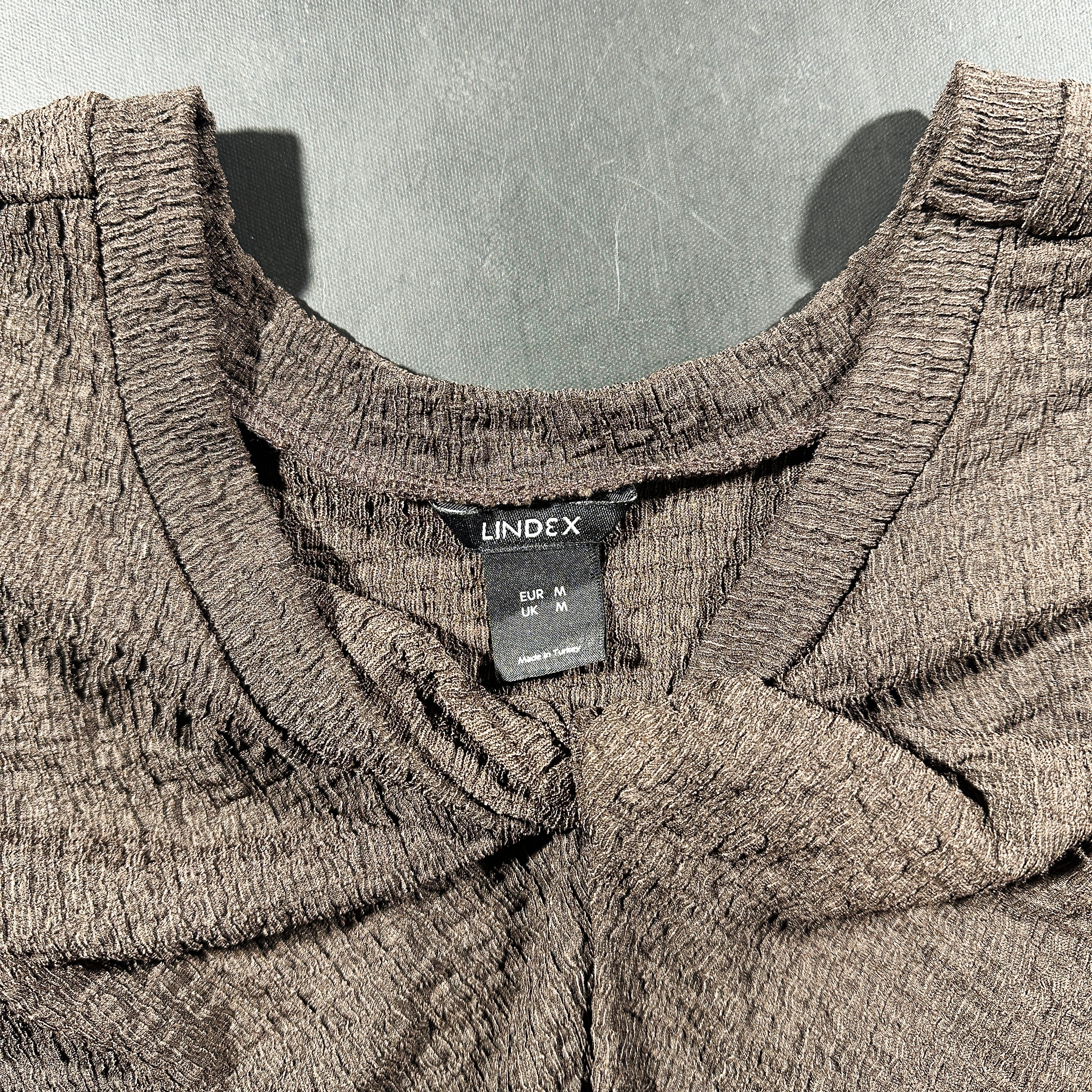 T-shirt - Brown - Size M