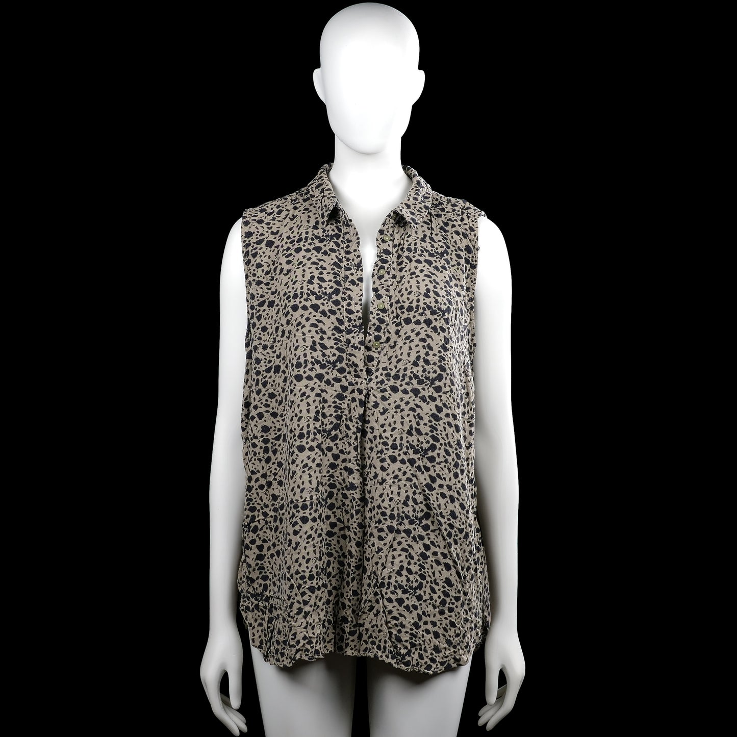 Miss etam - Shirt - Beige & Black - Size XXL - Beige and black sleeveless top with a classic collar and a button-front closure. All-over irregular print and a curved hem.