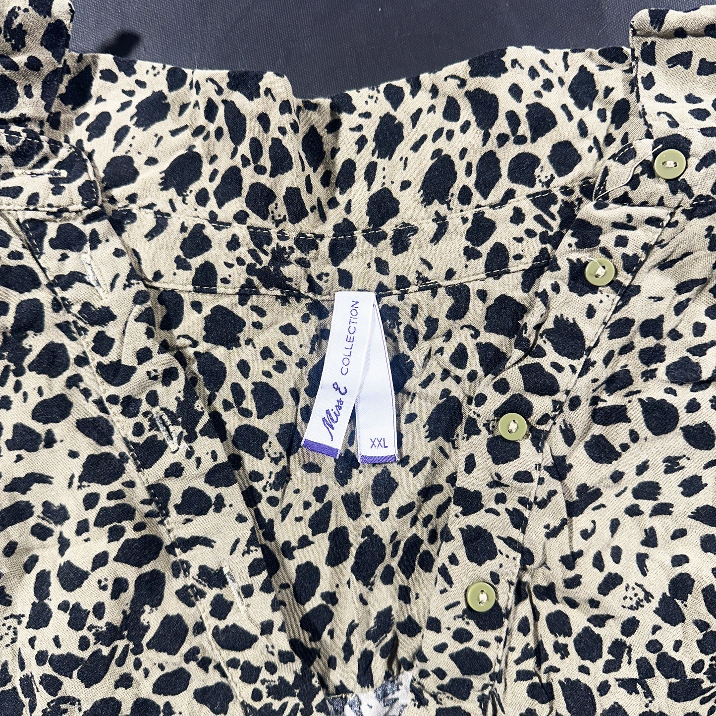 Shirt - Beige & Black - Size XXL