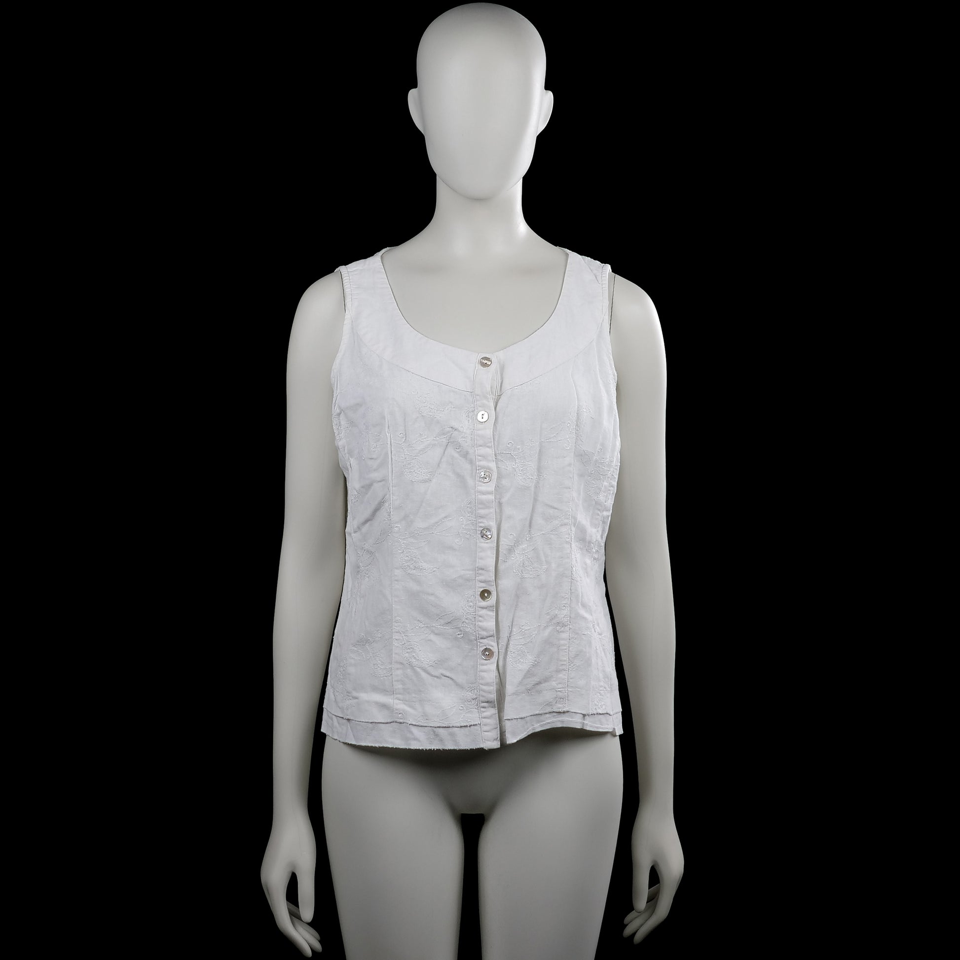 Signature experience - Blouse - White - Size M - White sleeveless top with a scoop neckline and a front button placket. Features a straight hem.