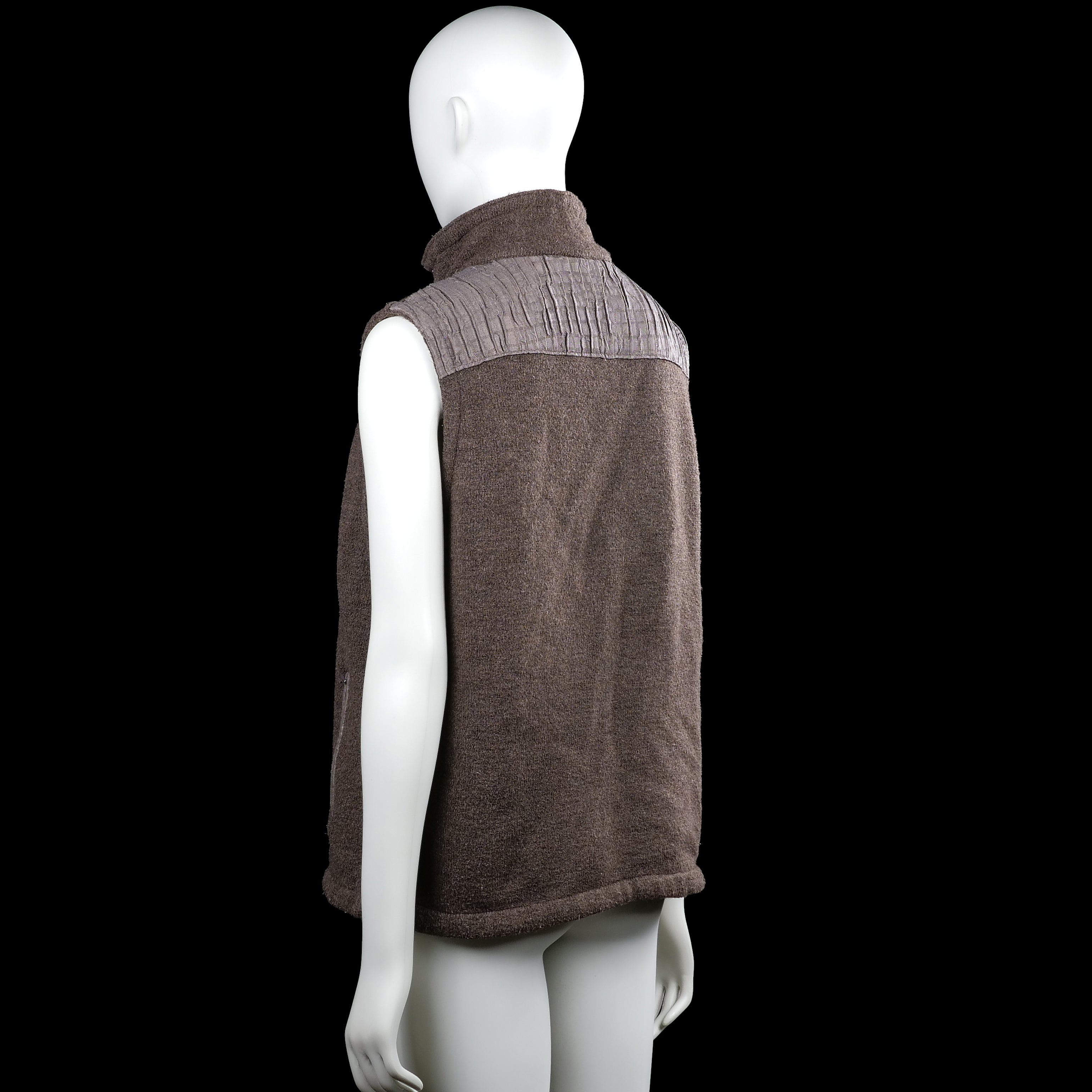 Fleece vest - Brown & Gray - Size 46