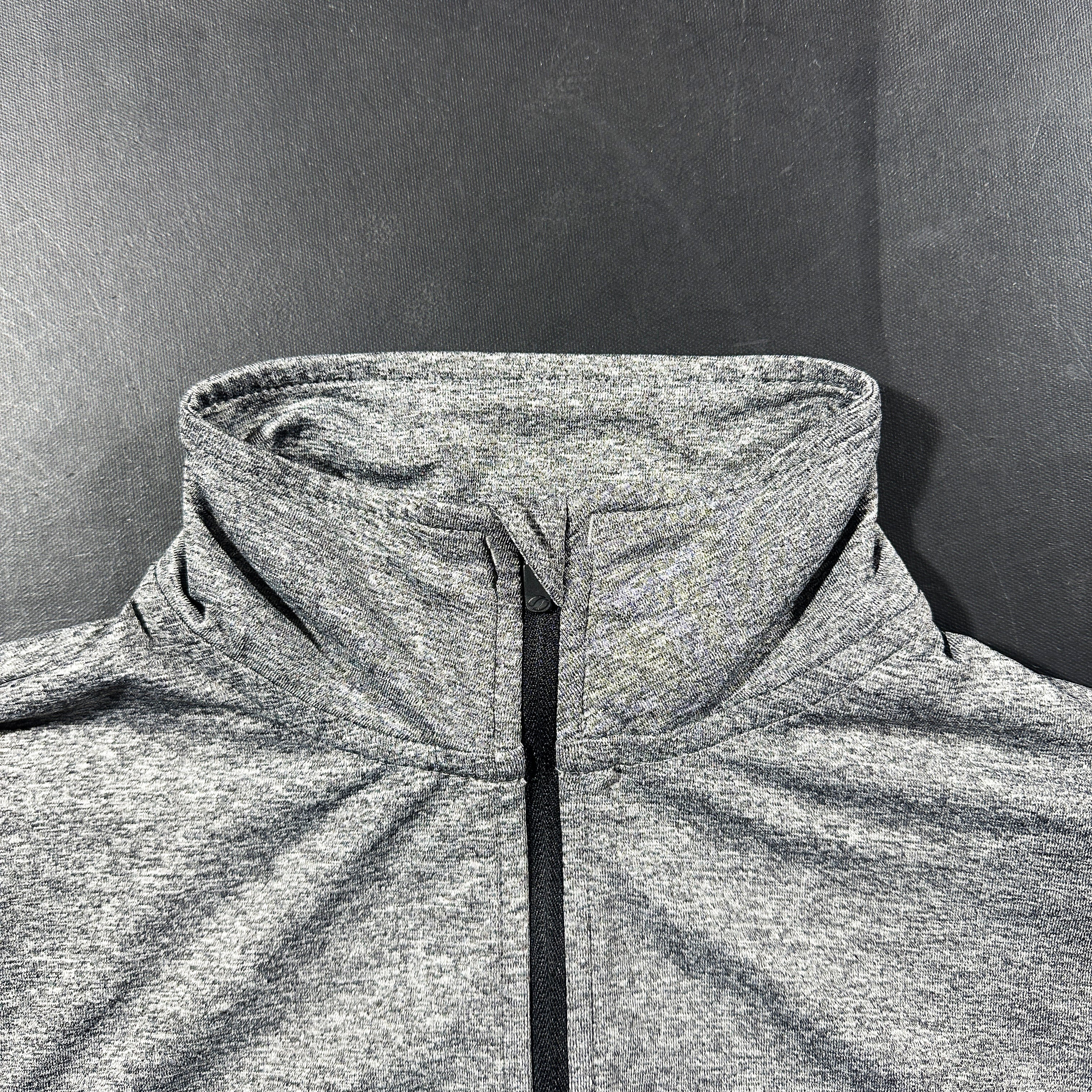 Sports top - Gray & Black - Size M
