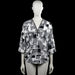 Tutti frutti - Long-sleeve top - White & Black - Size M - White and black top with an all-over geometric print and a V-neck with a short zipper. Features three-quarter sleeves with plain cuffs and a straight hem.
