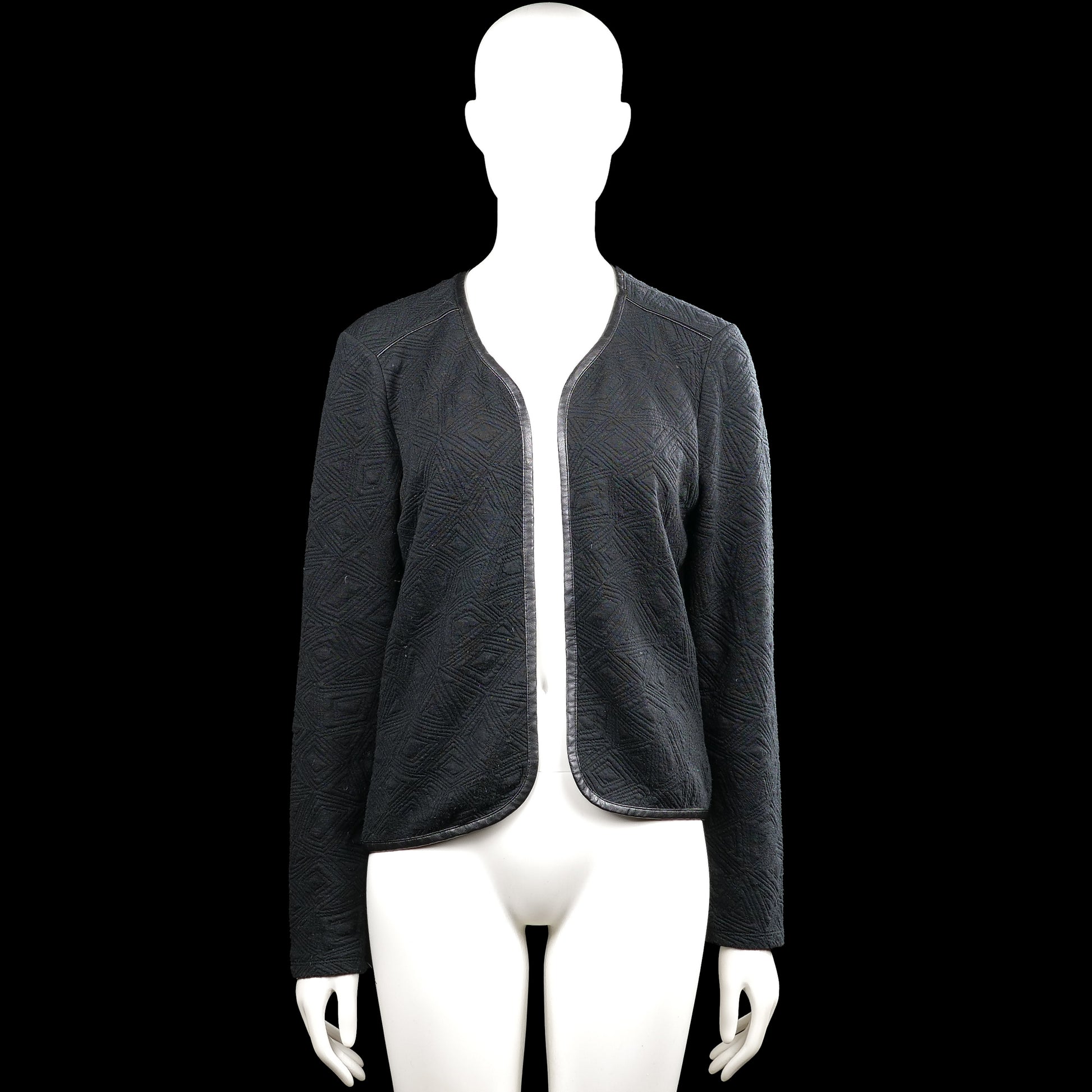 Only - Bolero jacket - Black - Size L - Black long-sleeve open-front jacket with a V-neckline and straight hem. Features a diamond quilted texture and plain cuffs with trim along the edges.