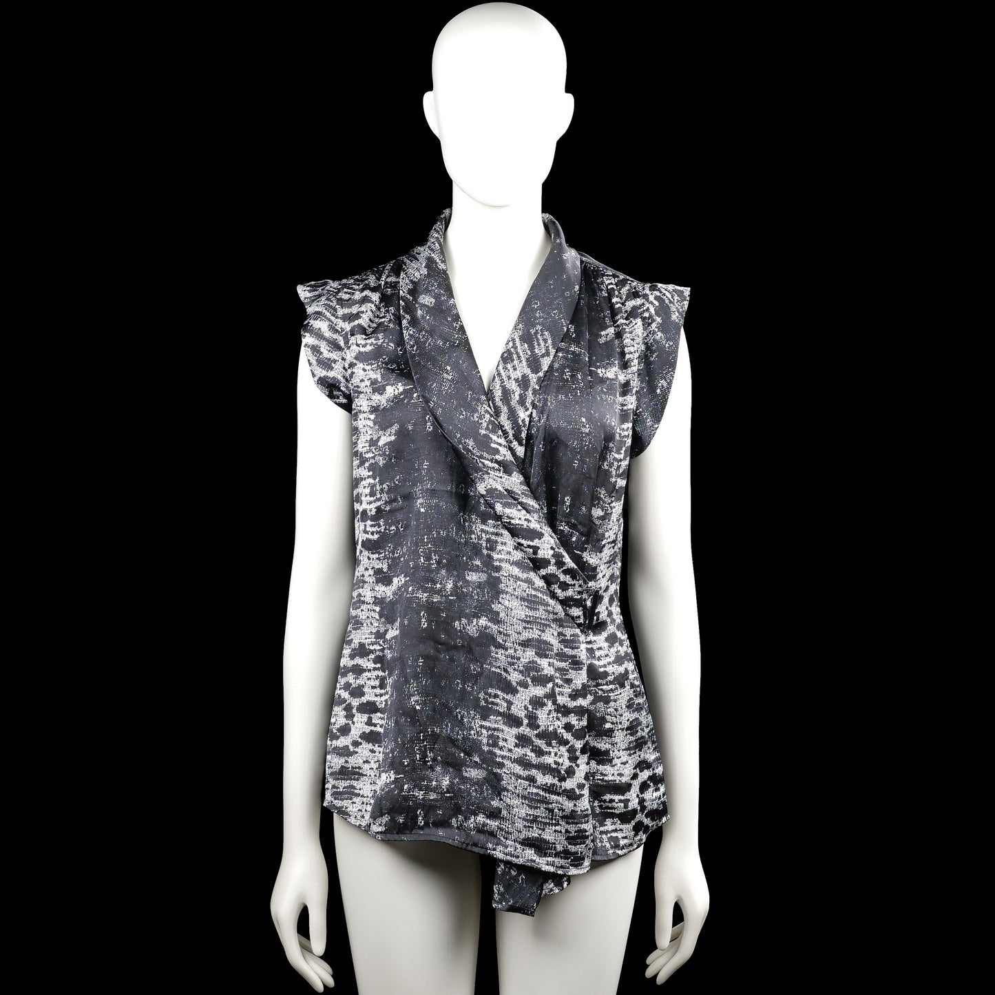 Paul costelloe - Blouse - Black & White - Size M - Black and white printed sleeveless top with a V-neck and draped front. Straight hem with plain arm openings.