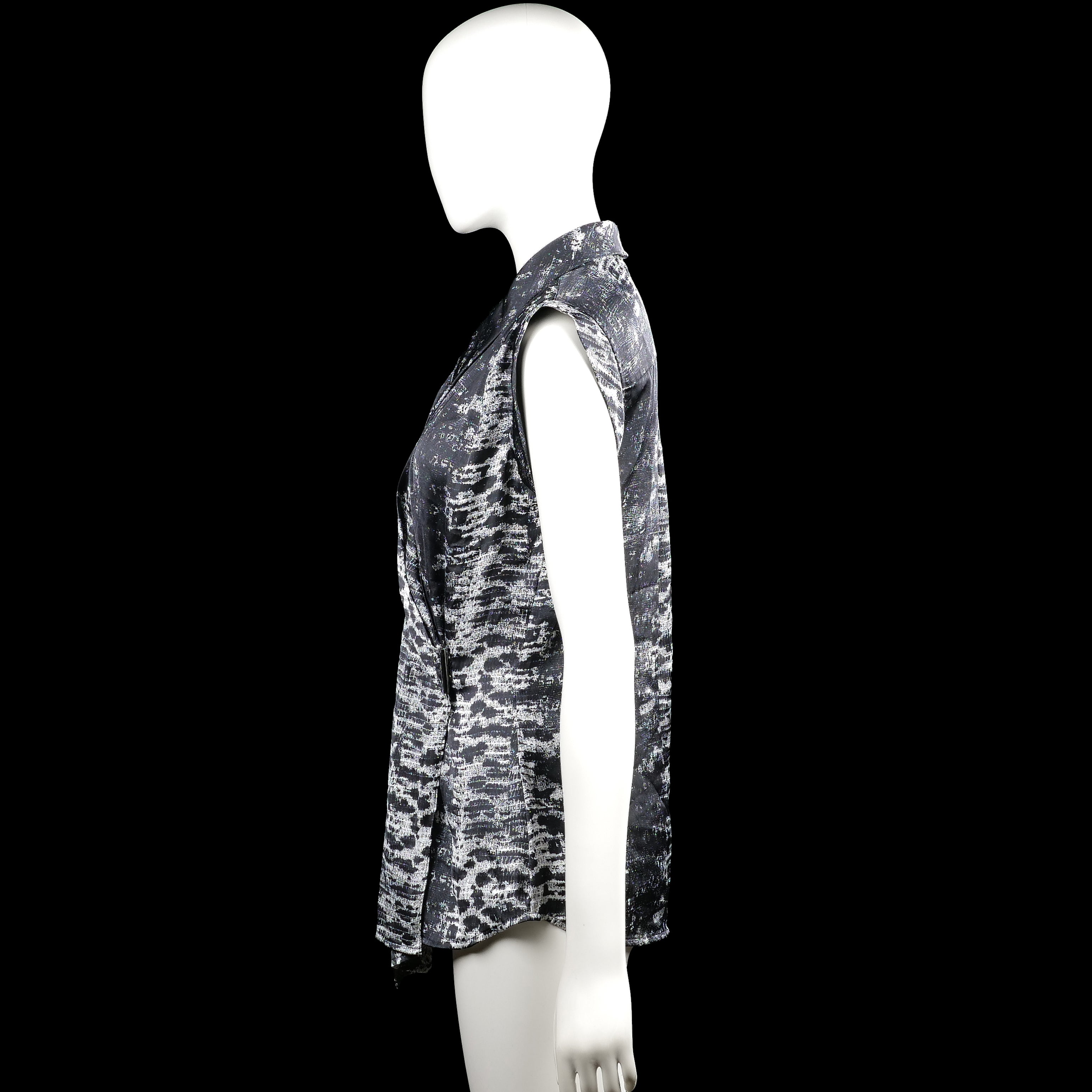 Blouse - Black & White - Size M