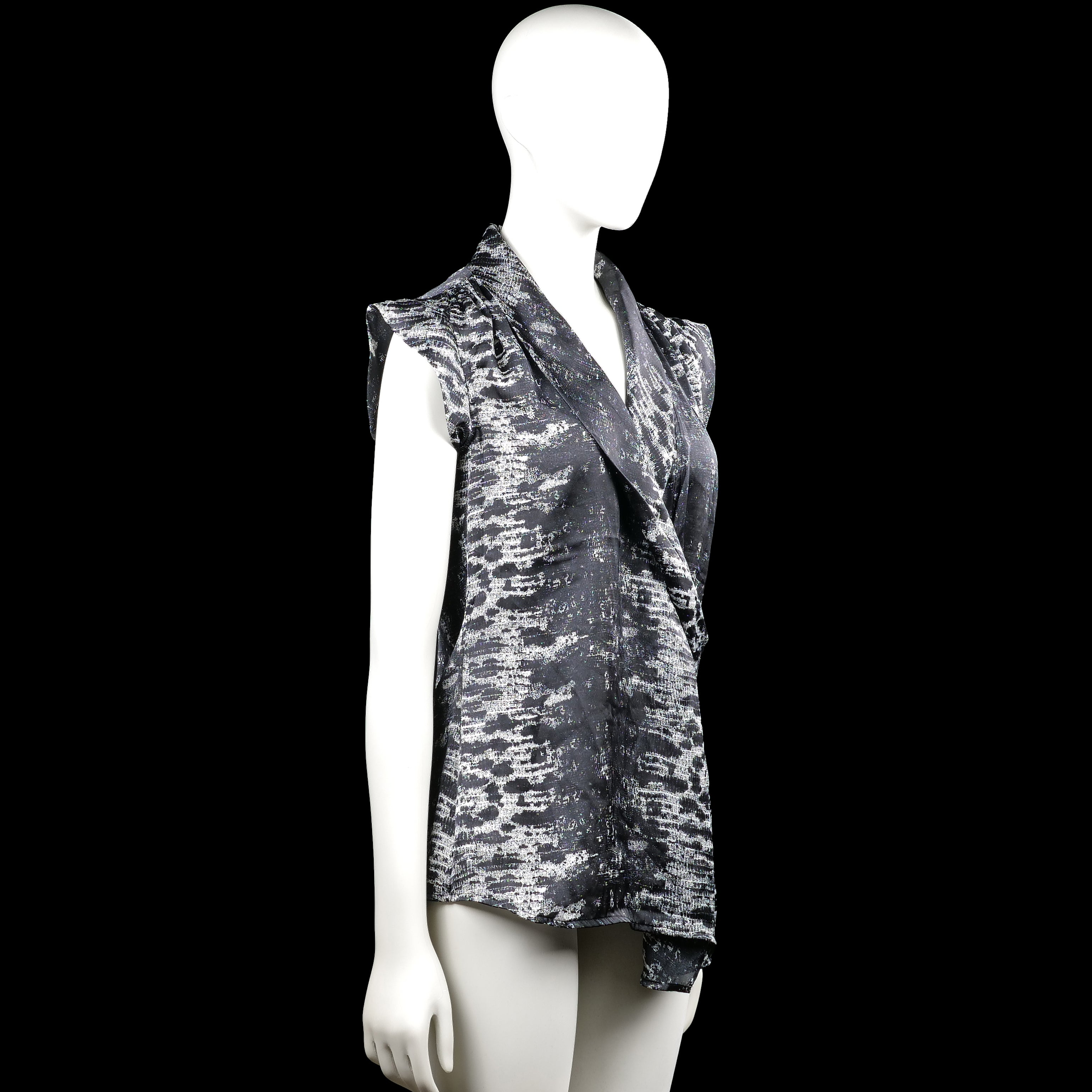 Blouse - Black & White - Size M