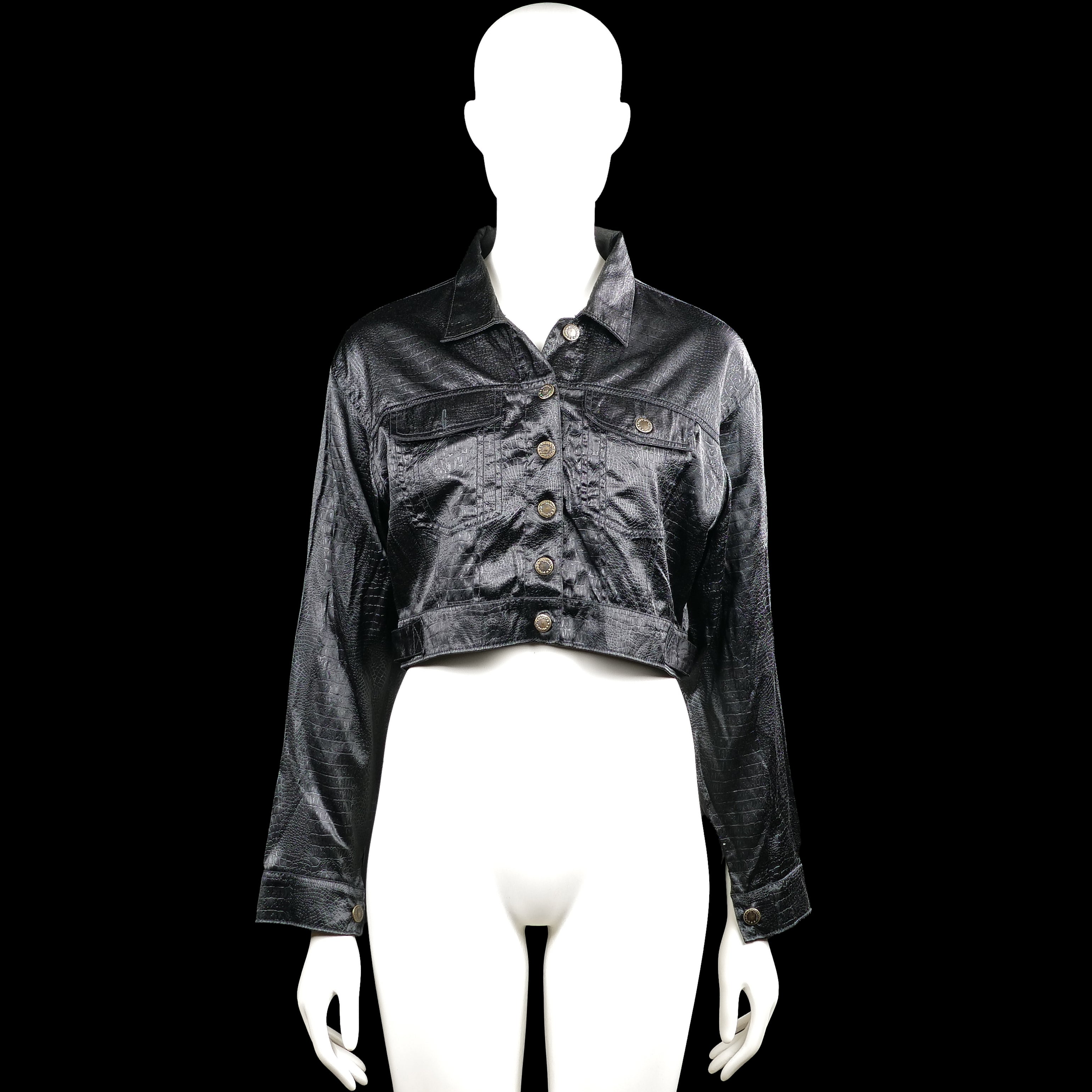 Leather jacket - Black - Size S - Black cropped jacket with a classic collar and a snakeskin-textured pattern. Features a front button closure, chest flap pockets, long sleeves with button cuffs, and a straight hem.