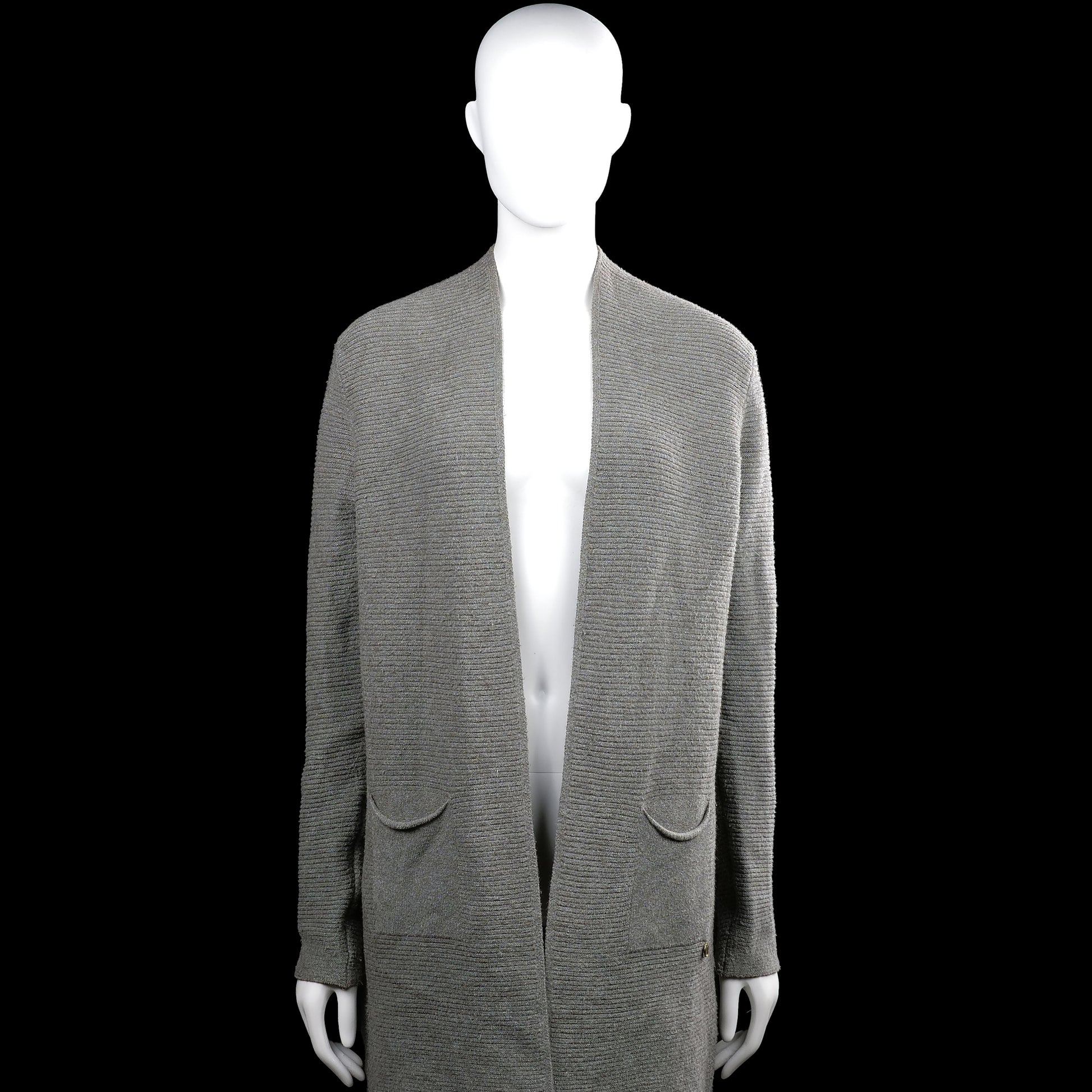 Bluoltre - Cardigan - Gray - Size S - Gray solid long-sleeve open-front cardigan with a V-neck opening and two front patch pockets. Straight hem and plain cuffs.