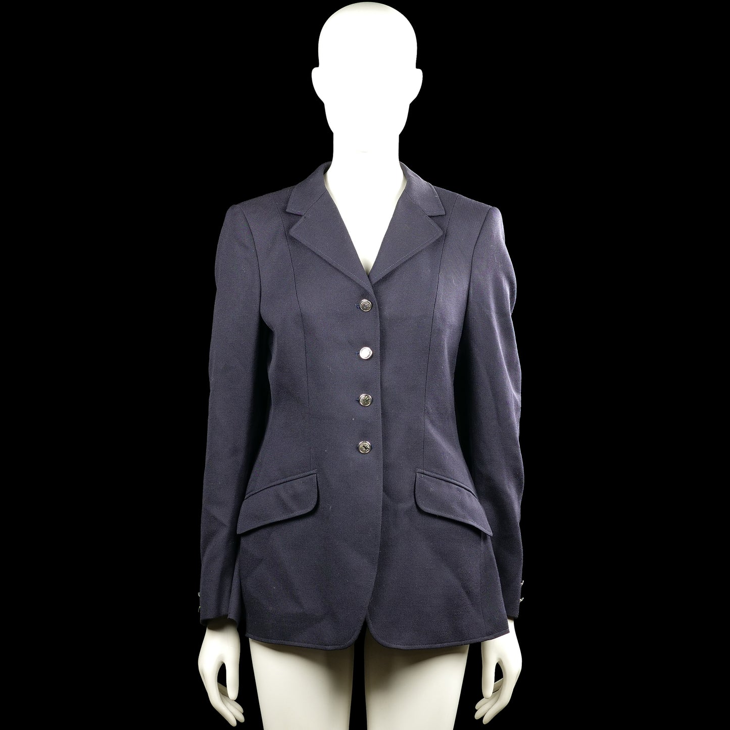 Pikeur - Blazer - Navy - Size M - Navy solid blazer with a classic collar and long sleeves. Features a front button closure, flap pockets, button cuffs, and a straight hem.