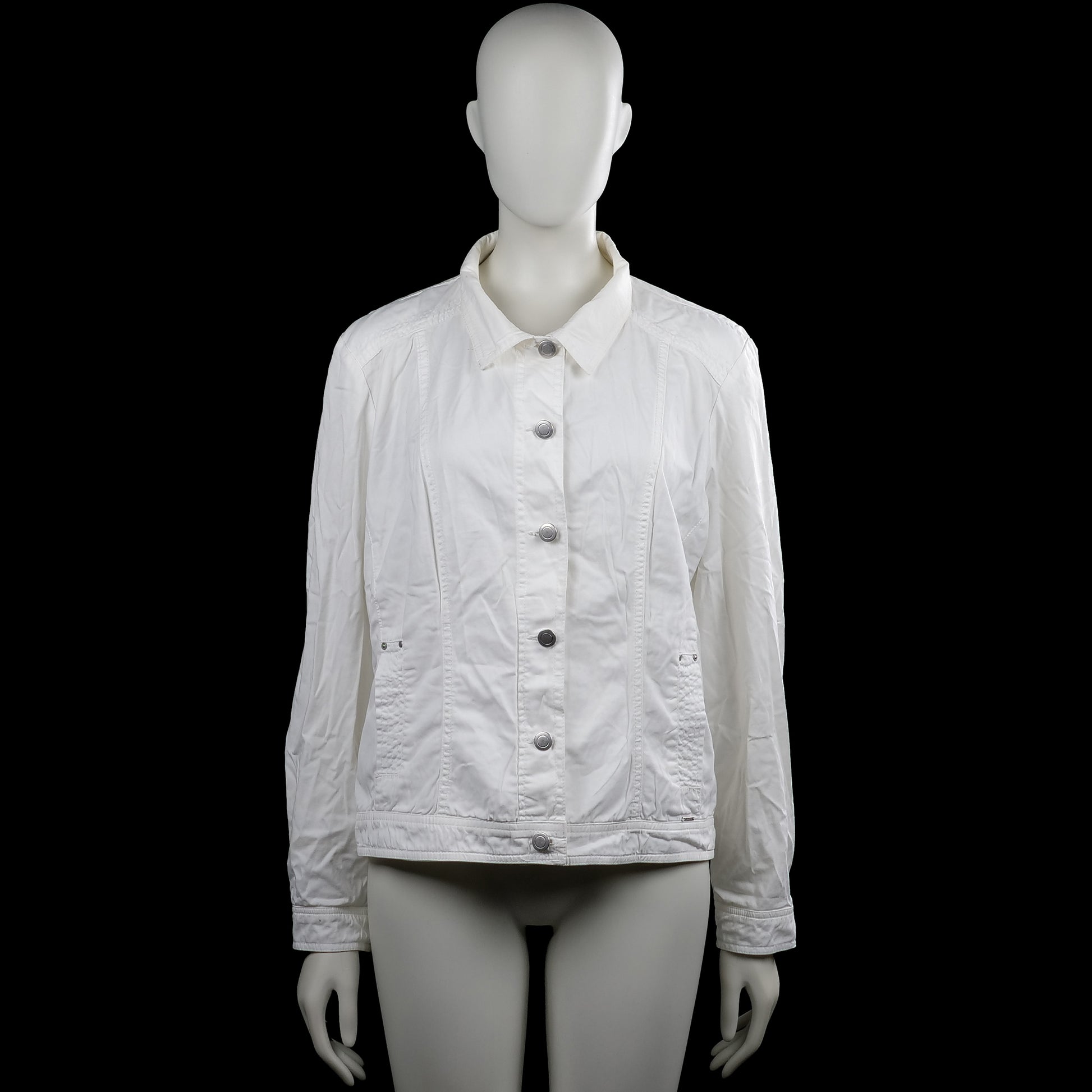 Sport jacket - White - Size M - White solid jacket with a classic collar and front button closure. Features long sleeves with button cuffs, a straight hem, and front pockets.