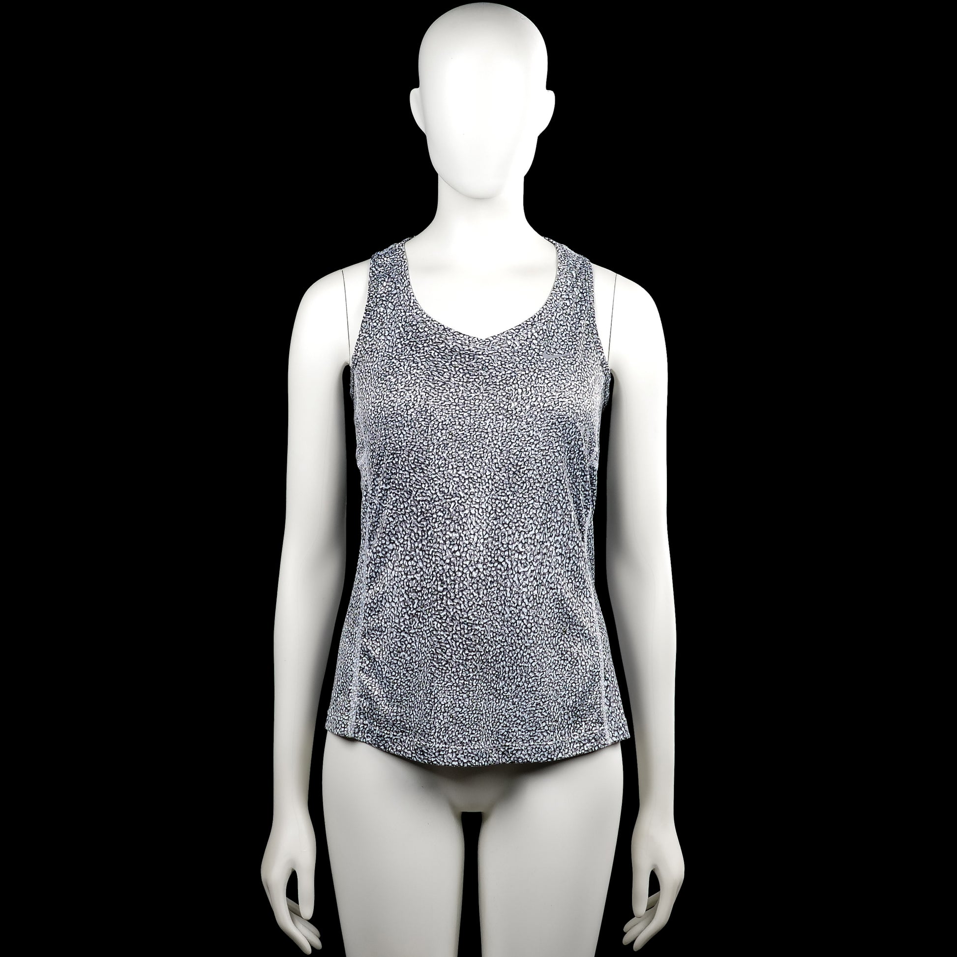 Nike dri-fit - Tank top - White & Black - Size S - Sleeveless top in a black and white all-over print with a scoop neckline. Features a racerback and a straight hem.
