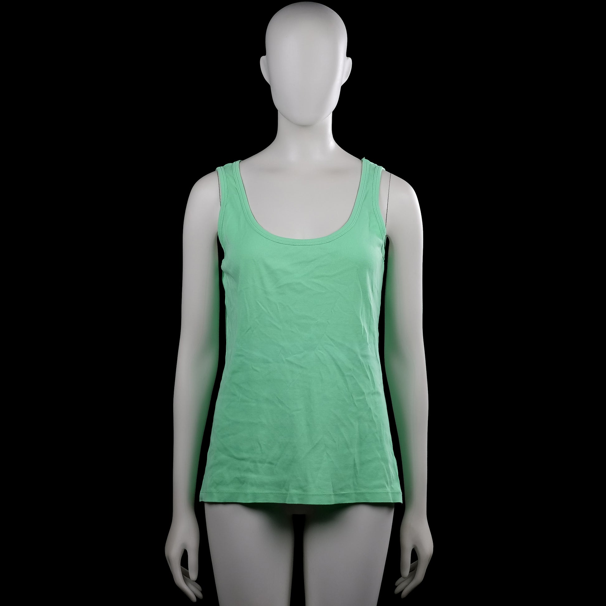 Å - Tank top - Mint - Size M - Mint solid sleeveless tank top with a scoop neckline and wide shoulder straps. Straight hem with plain edge finishing.