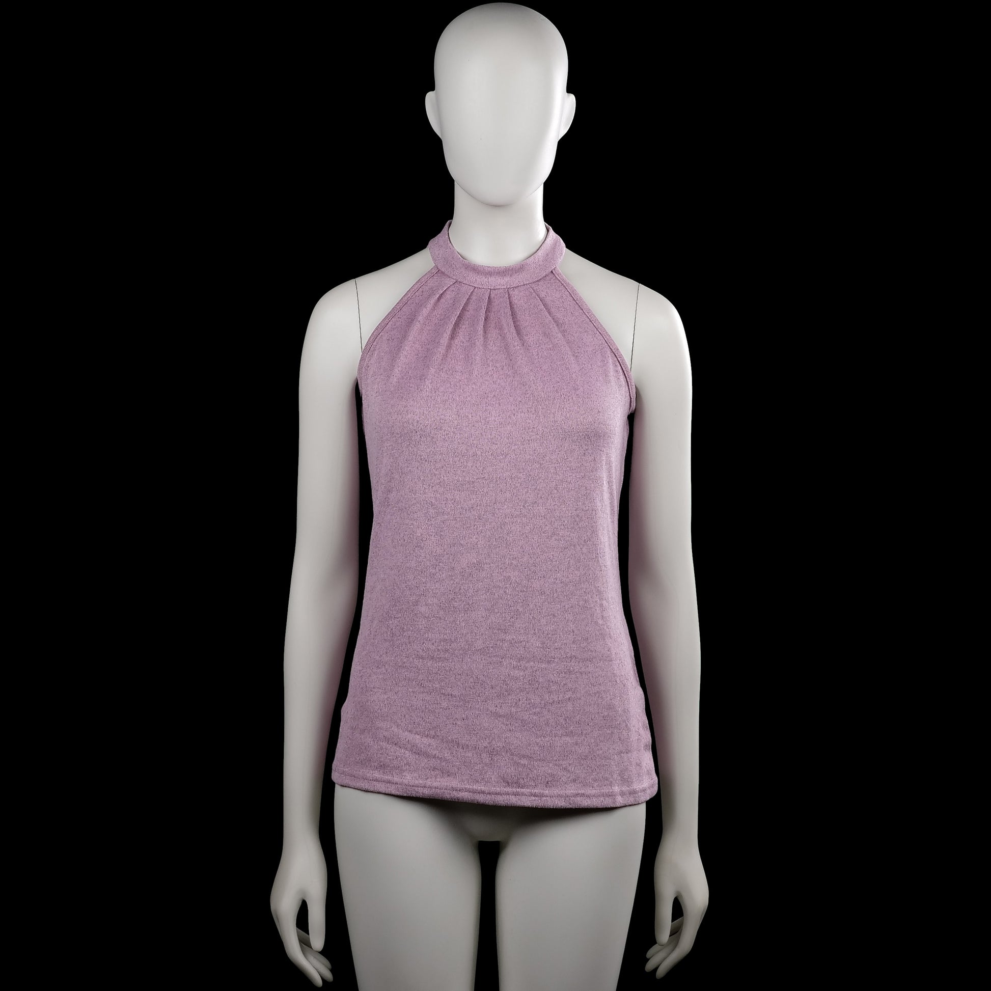 Gomorn - Tank top - Lilac - Size S - Lilac solid sleeveless top with a high neckline and a straight hem. Features a small back keyhole with a button closure at the neck.